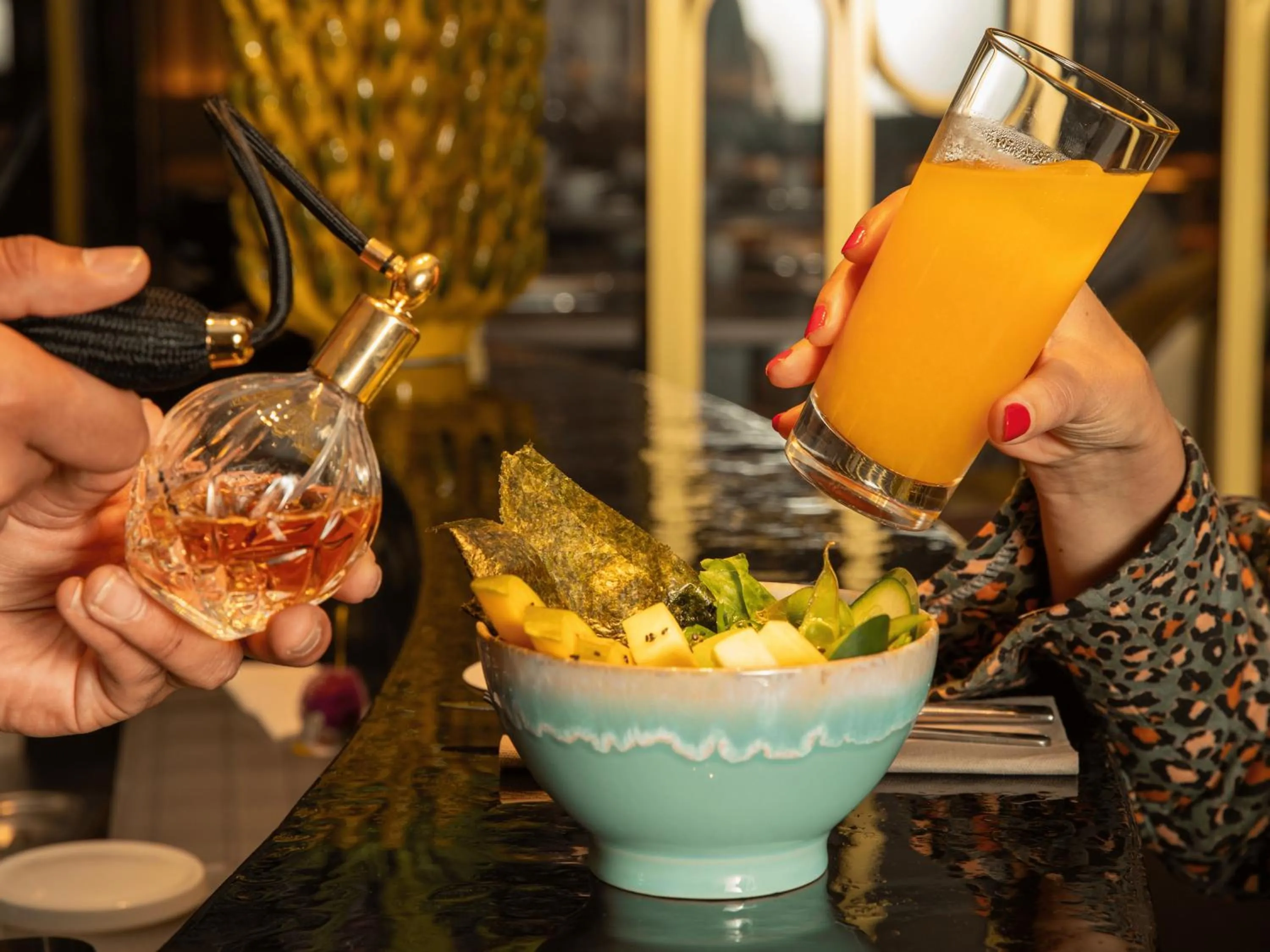 Lounge or bar in VIP Executive Suites do Marquês Hotel