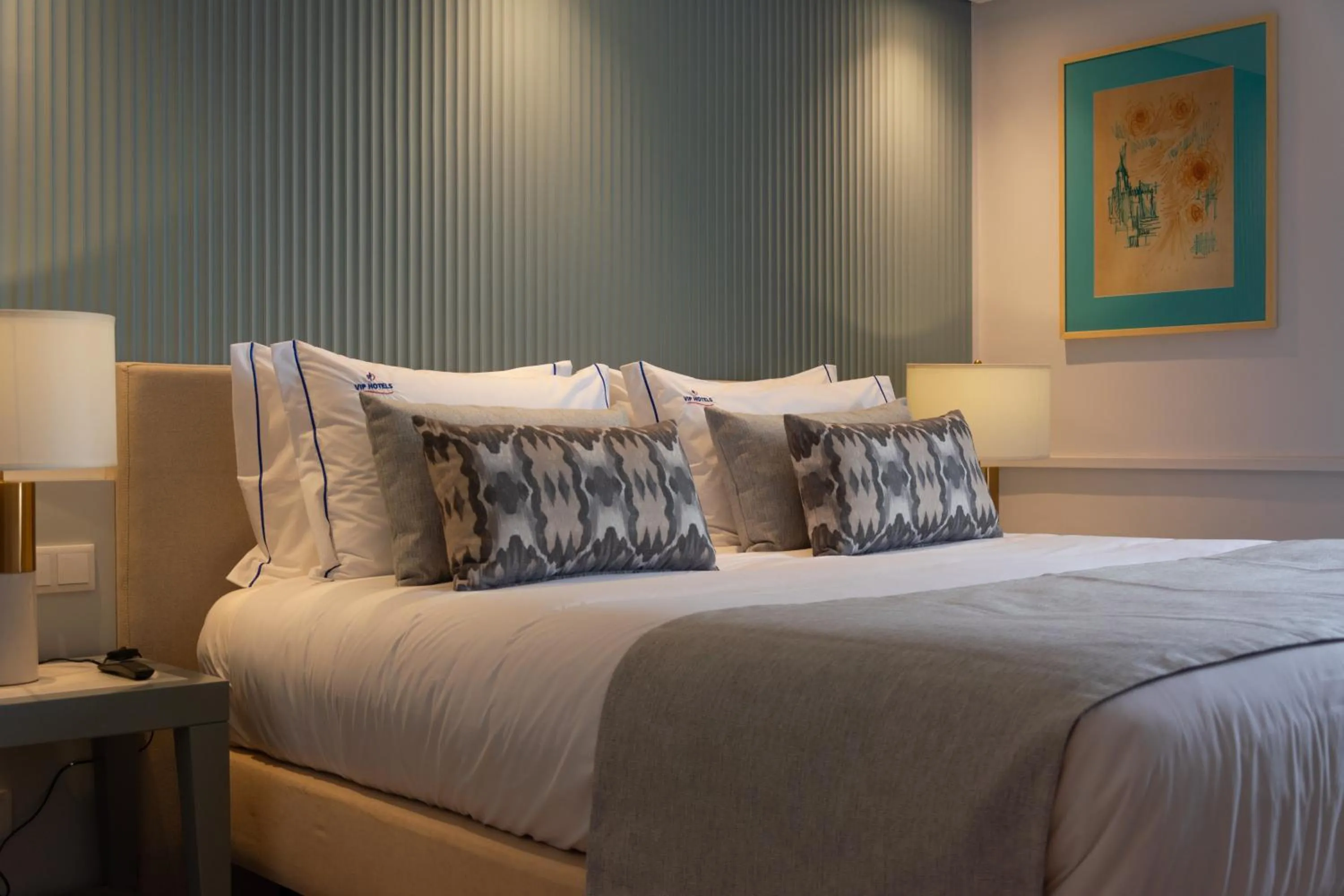 Bedroom, Bed in VIP Executive Suites do Marquês Hotel