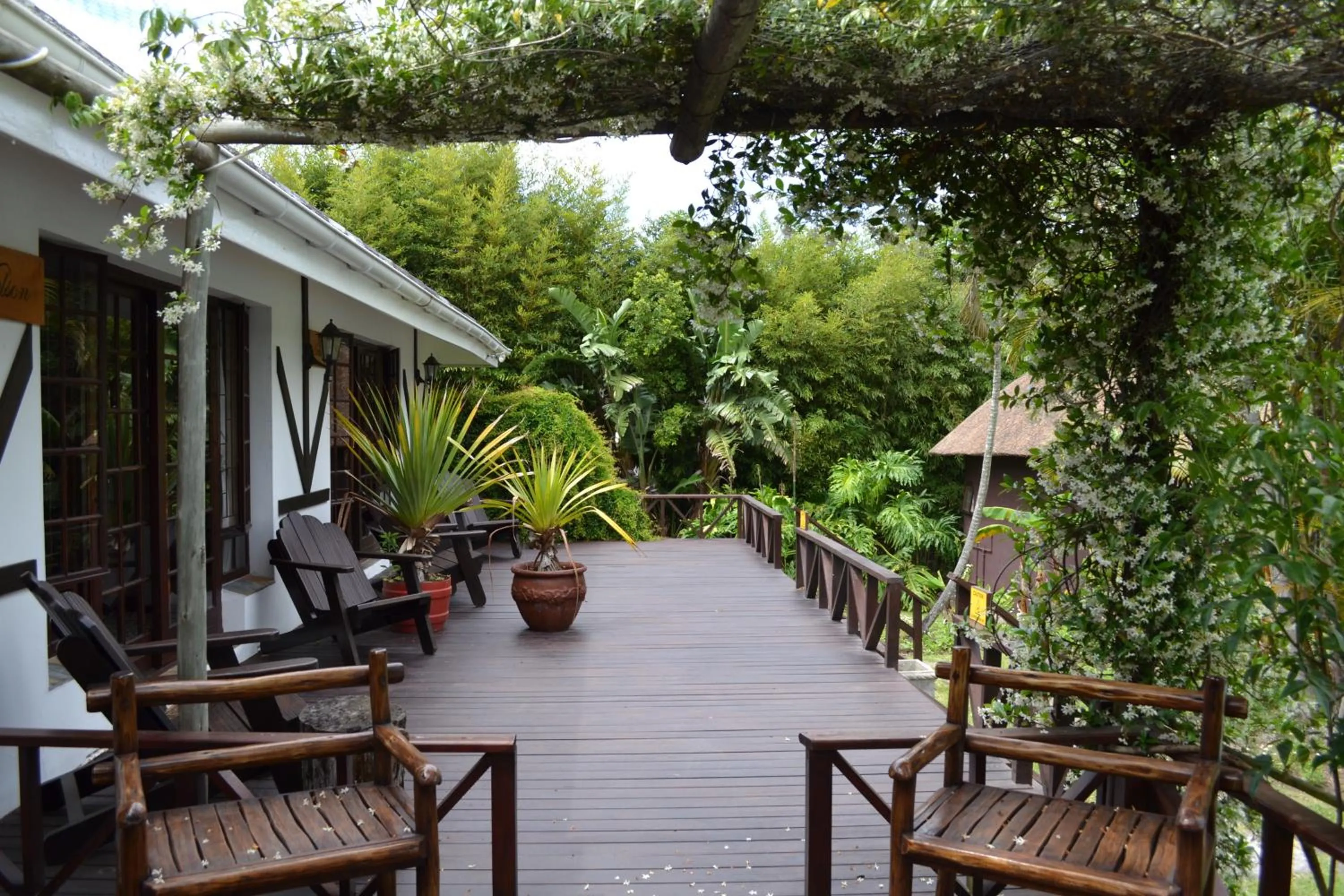 Garden in Fish Eagle Manor