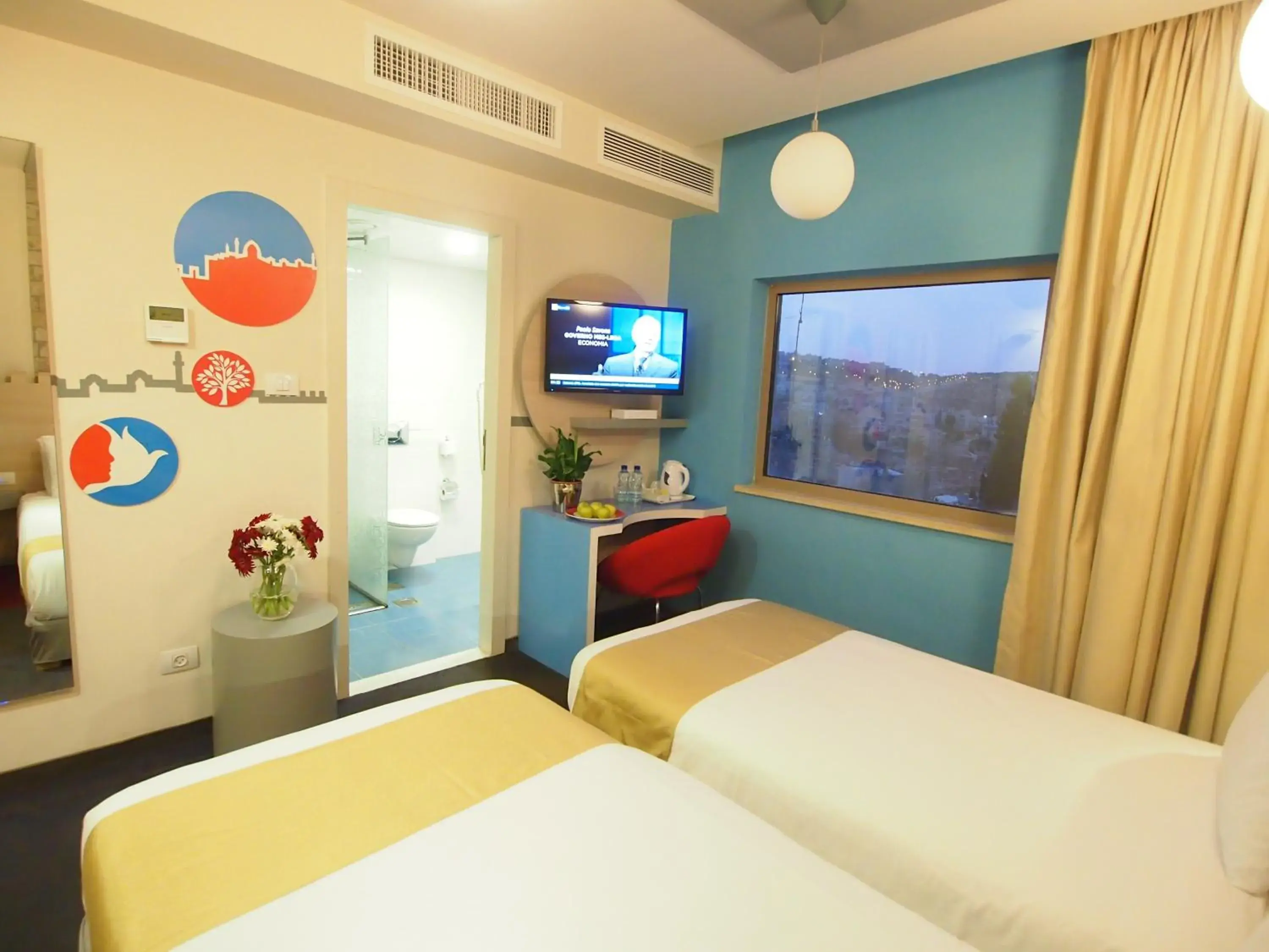 Standard Twin Room in Grand Park Hotel Jerusalem Standard Twin Room in Grand Park Hotel Jerusalem