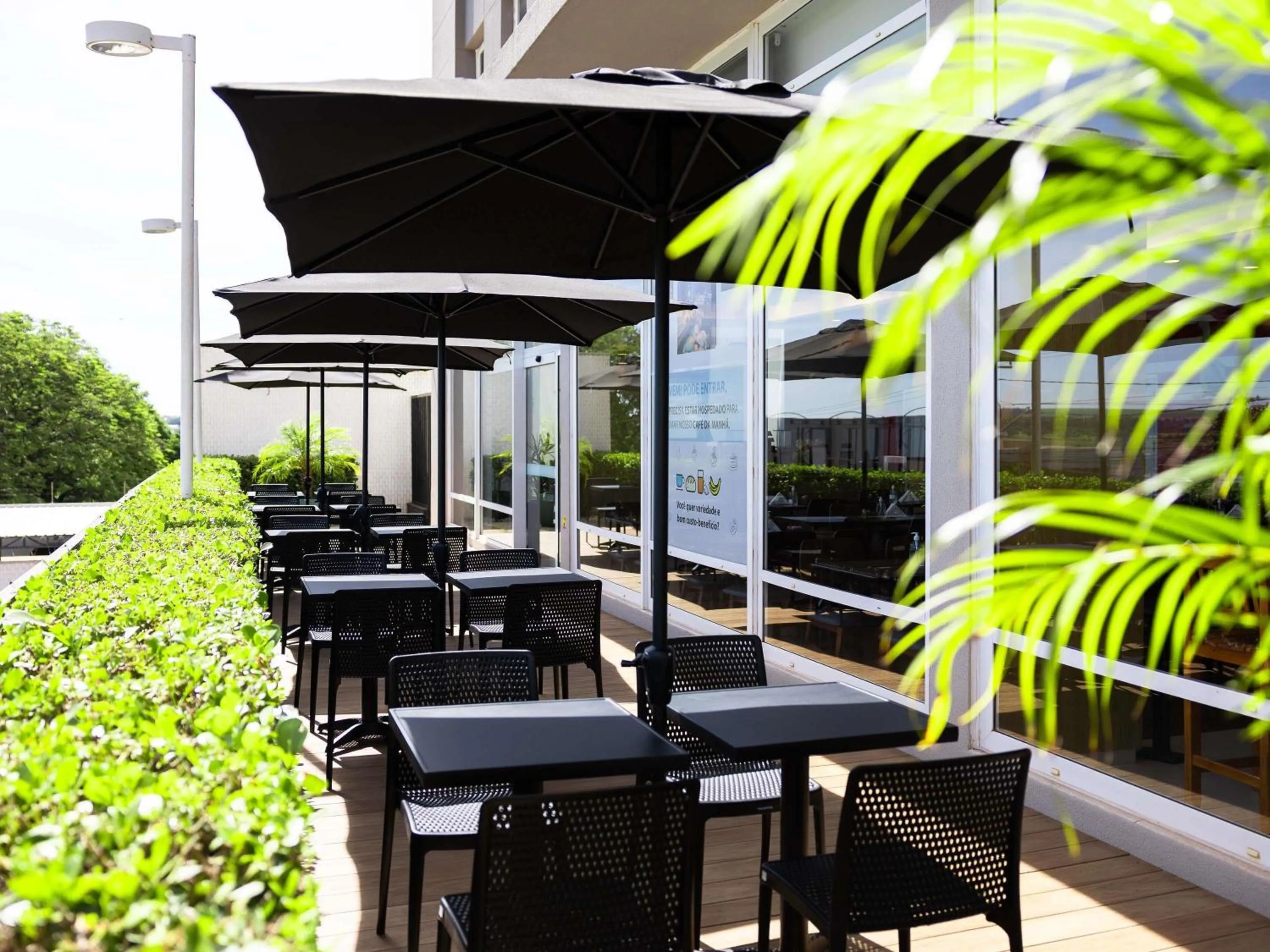 Lounge or bar in ibis Ourinhos