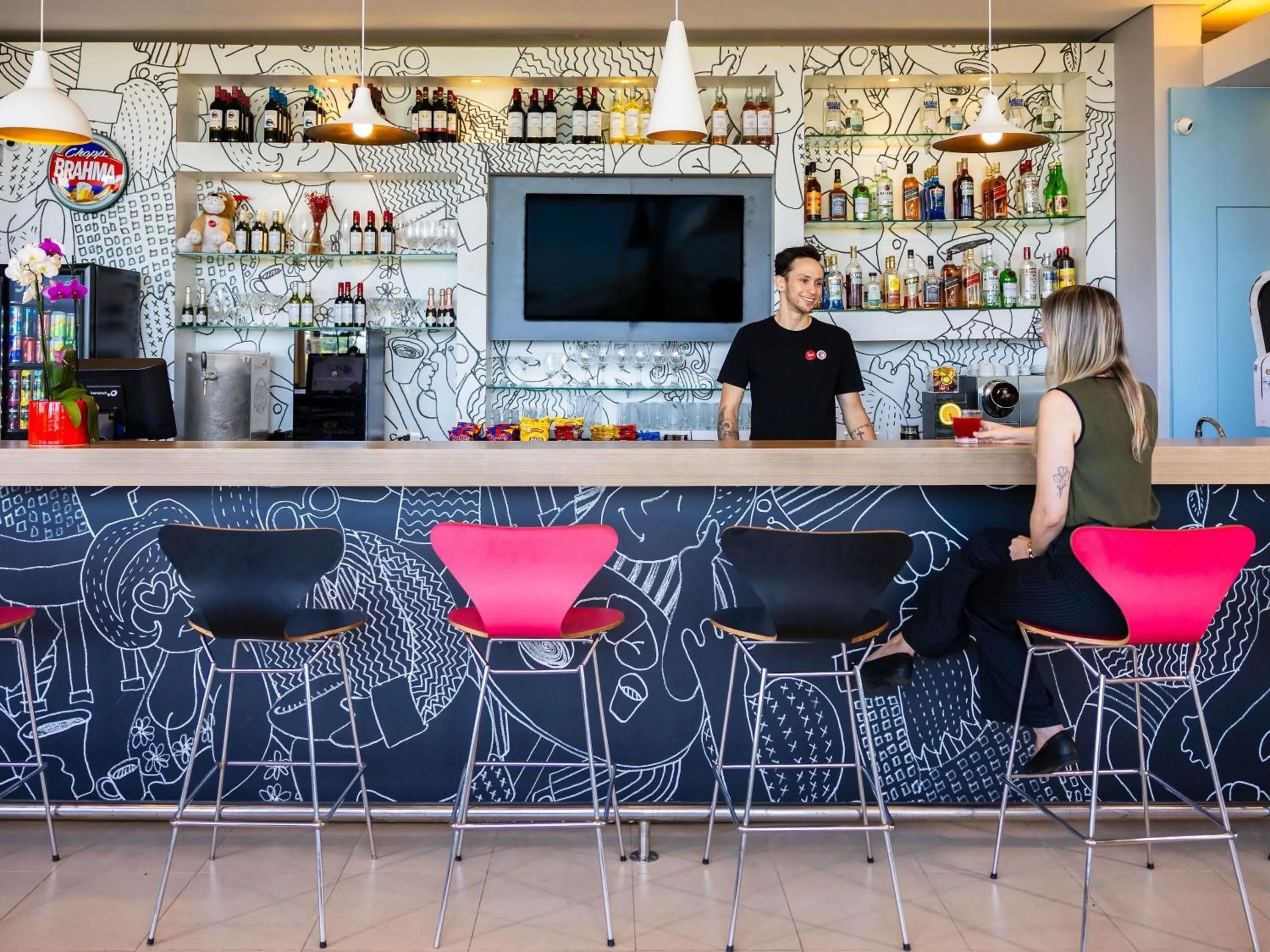 Lounge or bar in ibis Ourinhos