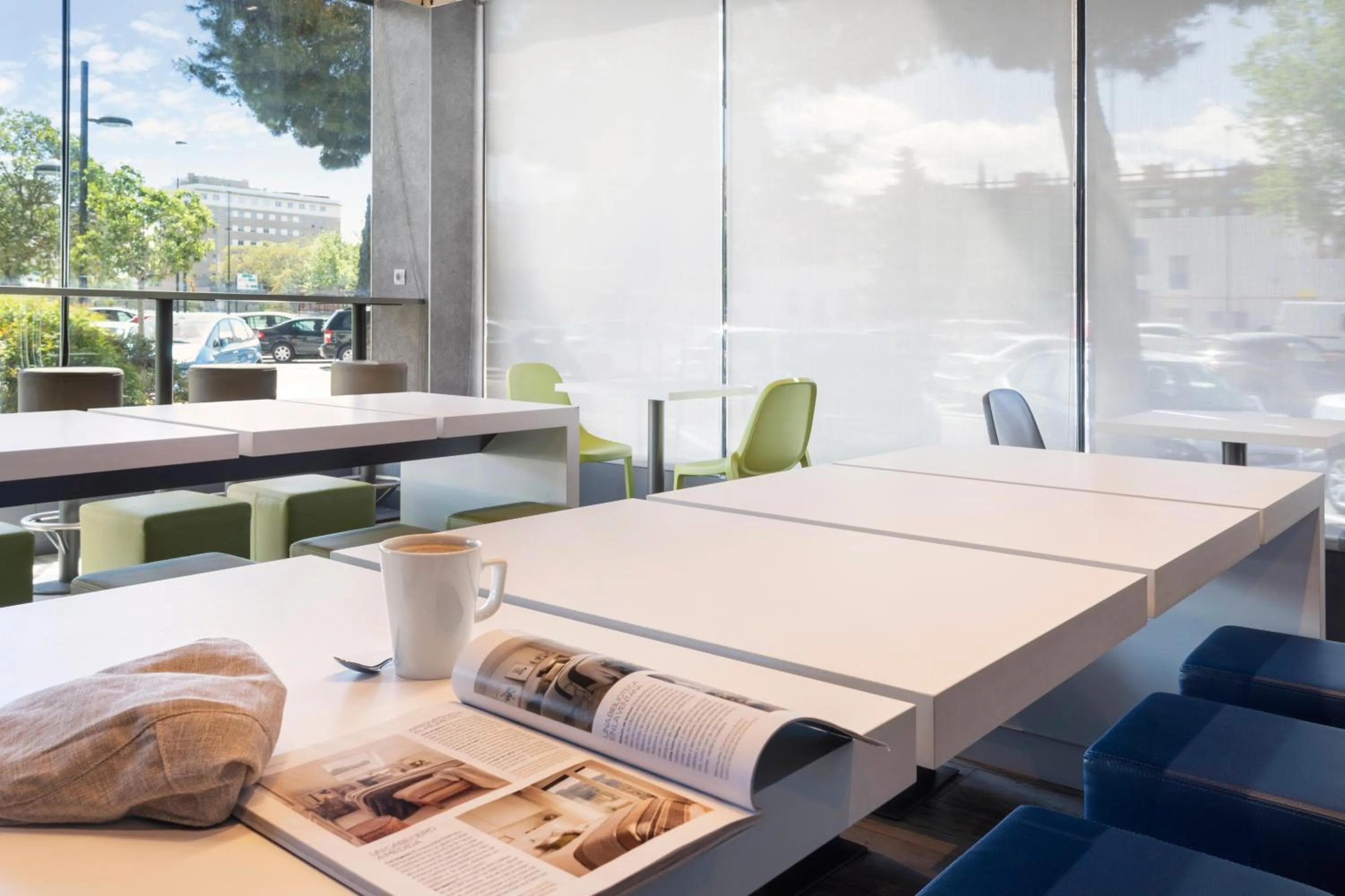 Breakfast in B&B HOTEL Zaragoza Plaza Mozart