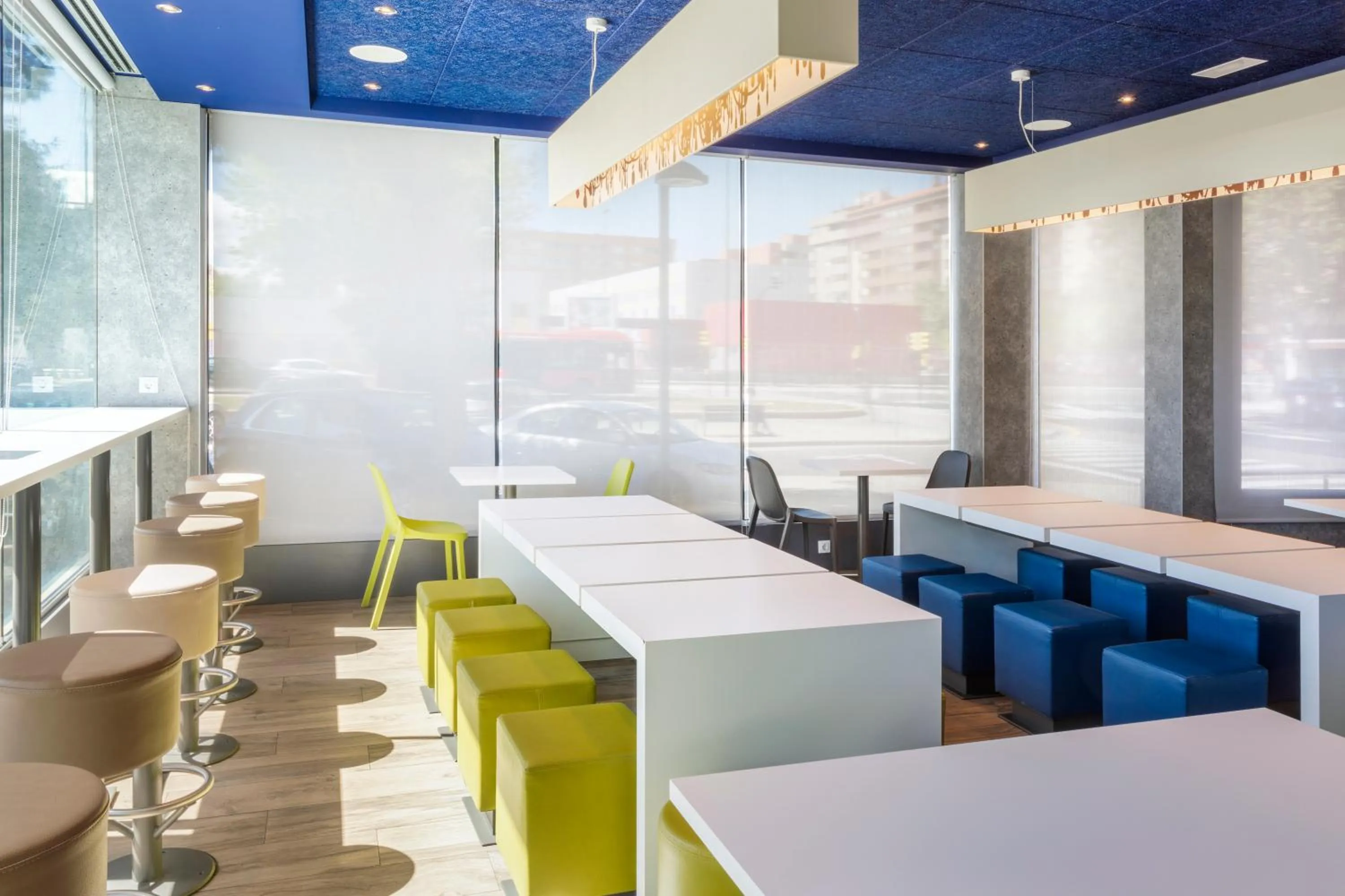 Breakfast in B&B HOTEL Zaragoza Plaza Mozart