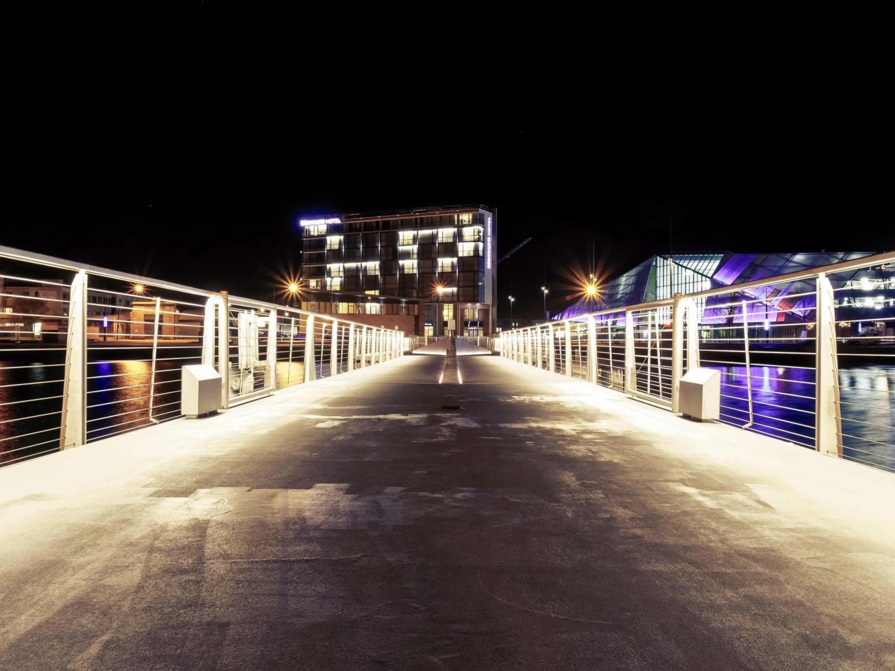 Property building in Mercure Cherbourg Centre Port