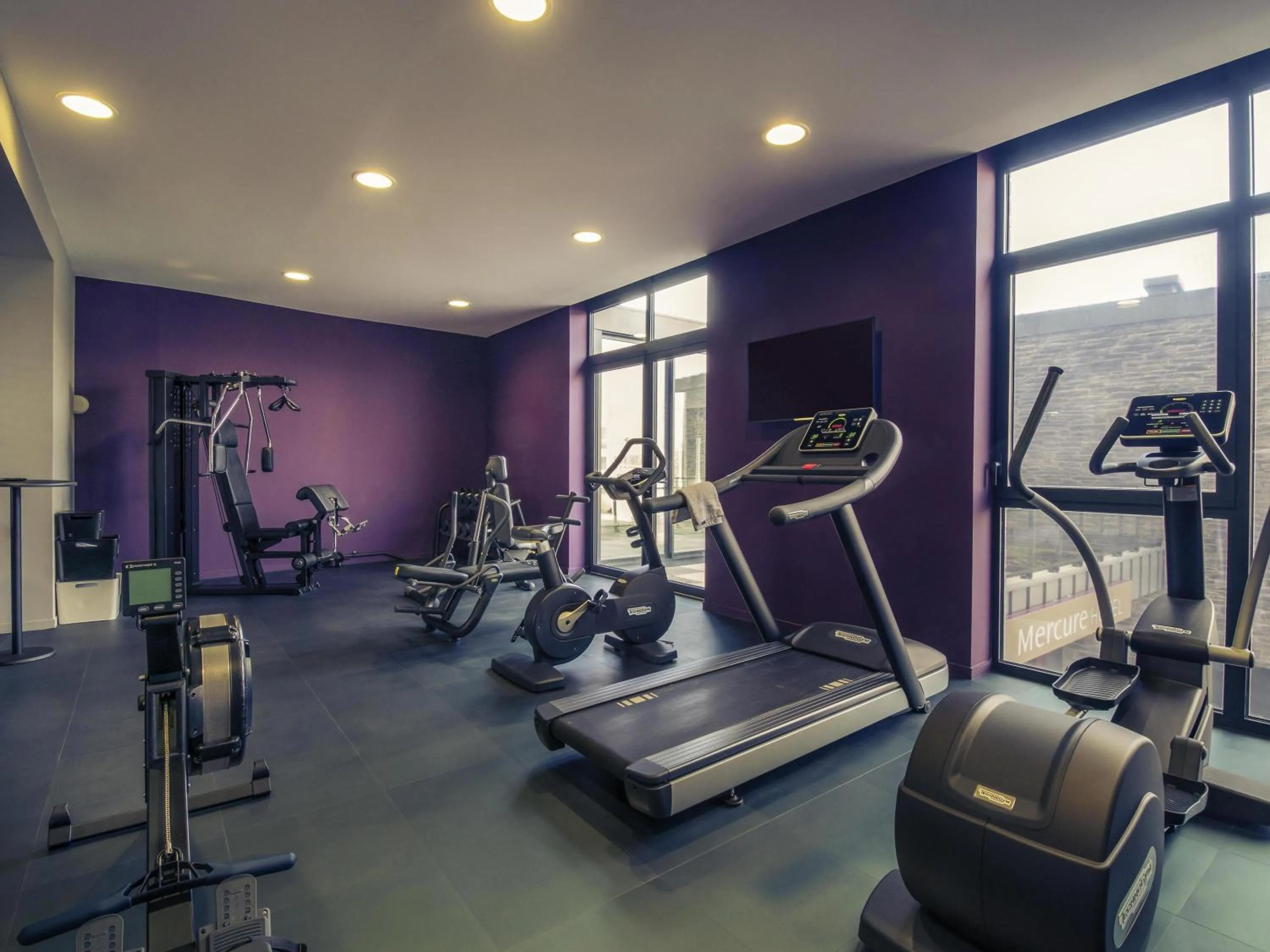 Fitness centre/facilities in Mercure Cherbourg Centre Port