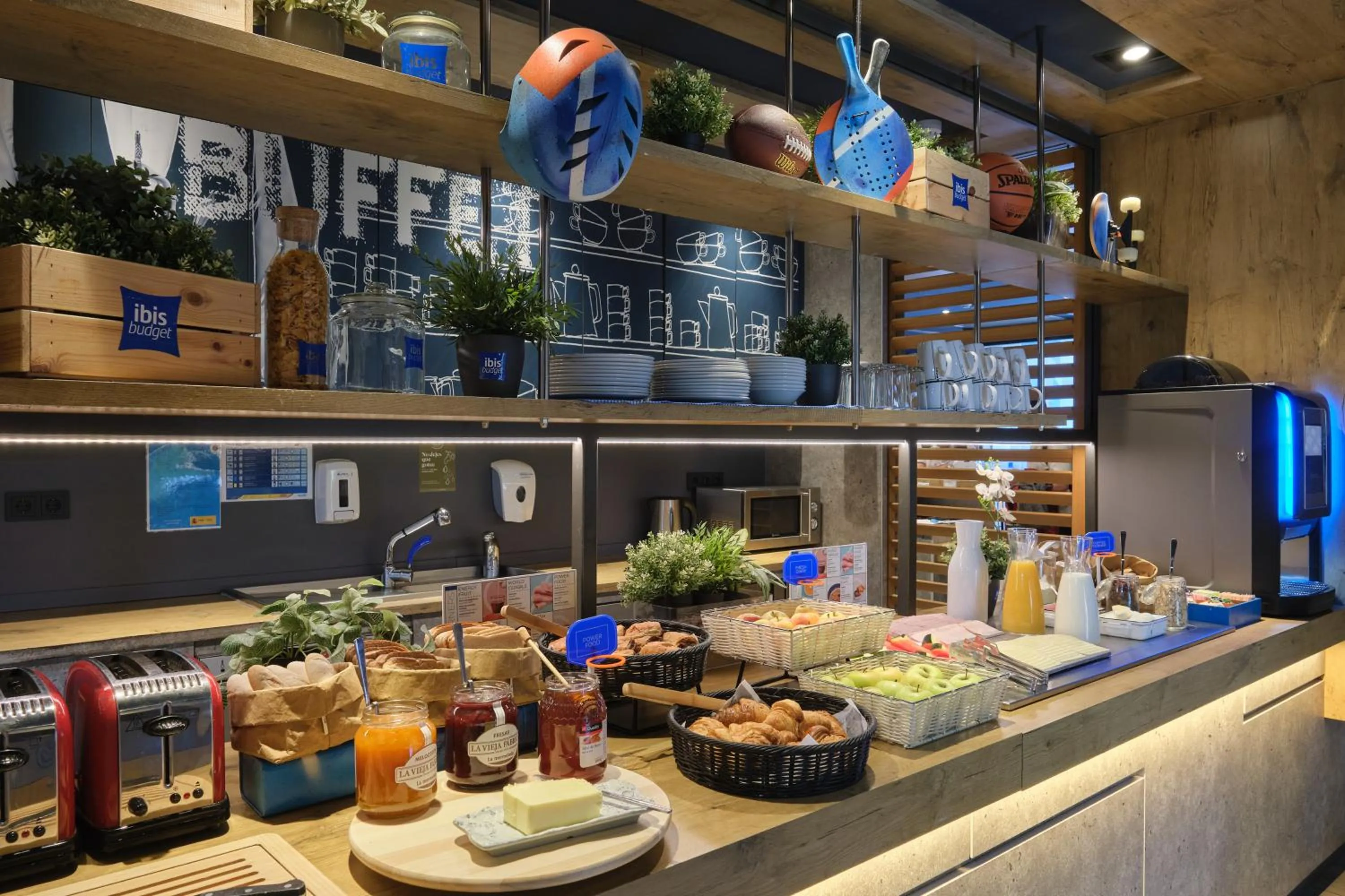 Breakfast in Ibis Budget Madrid Calle 30