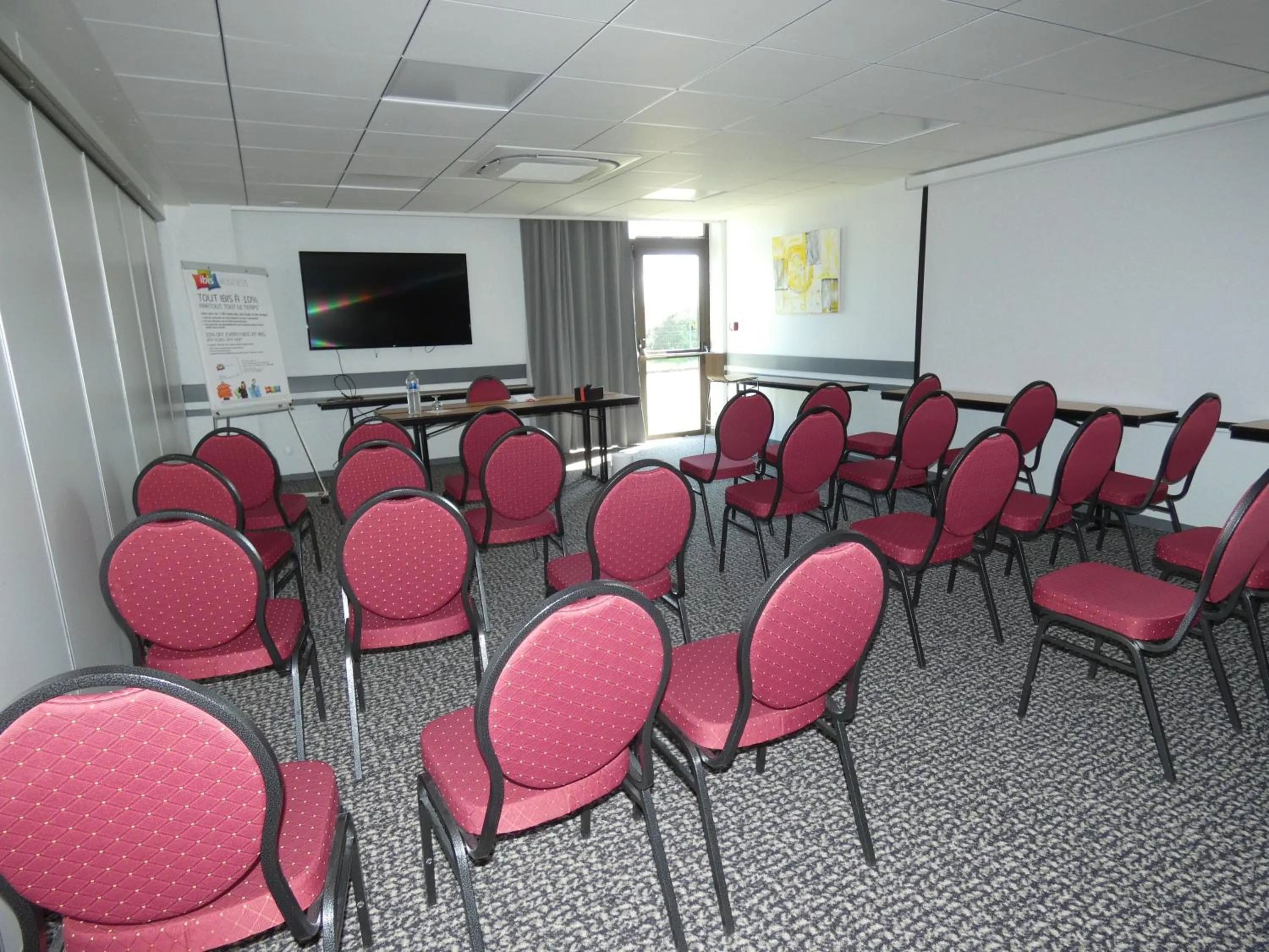 Property building in ibis Saintes