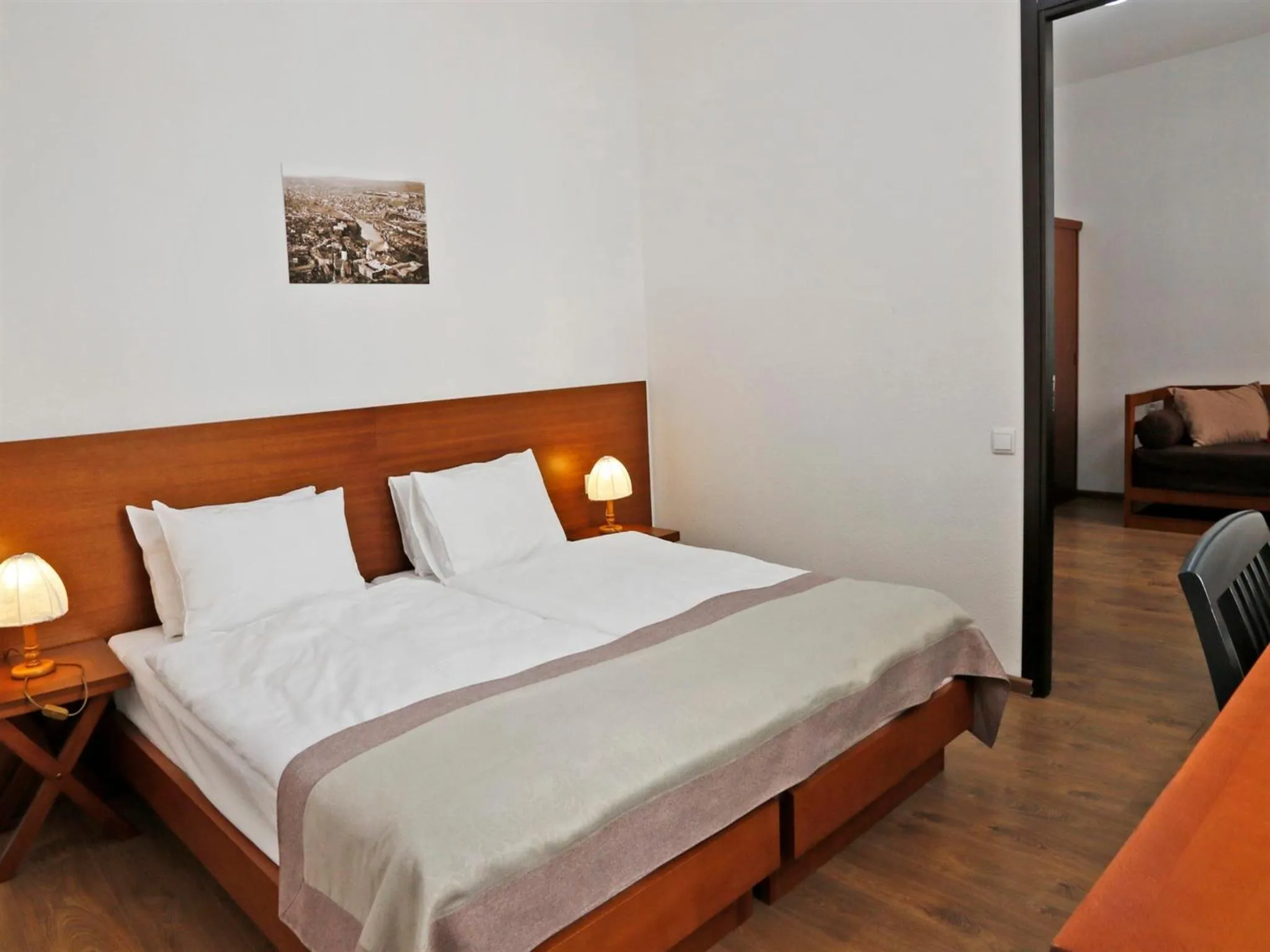 Bed in Hotel Club-2100