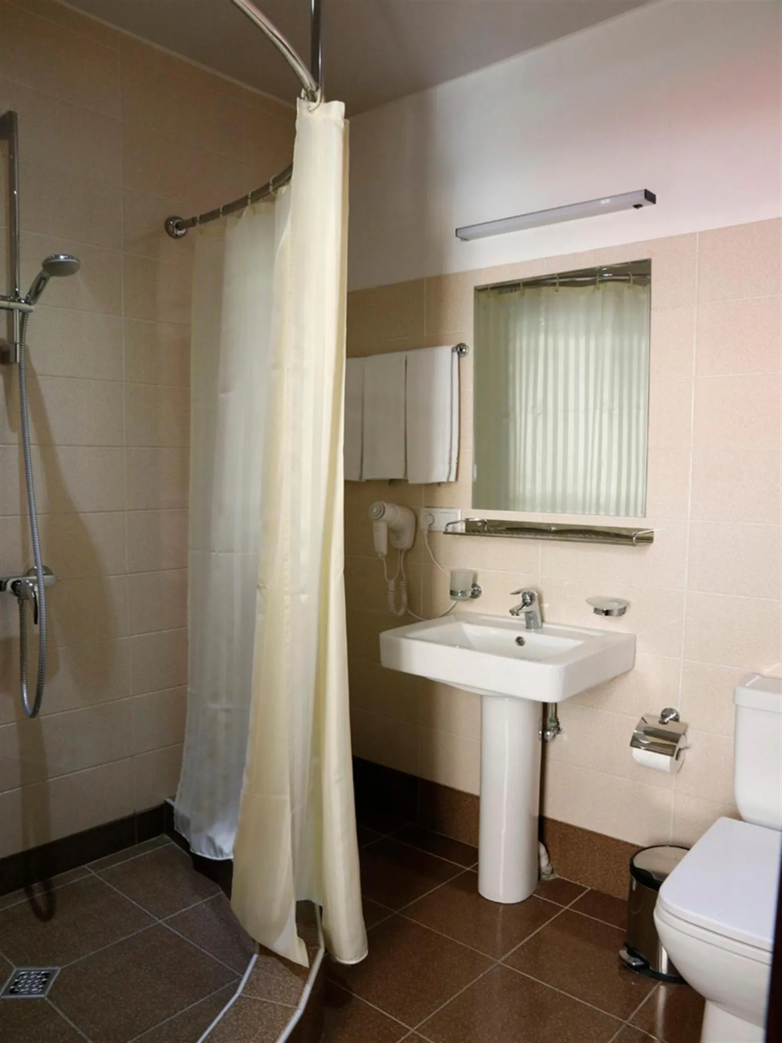 Bathroom in Hotel Club-2100