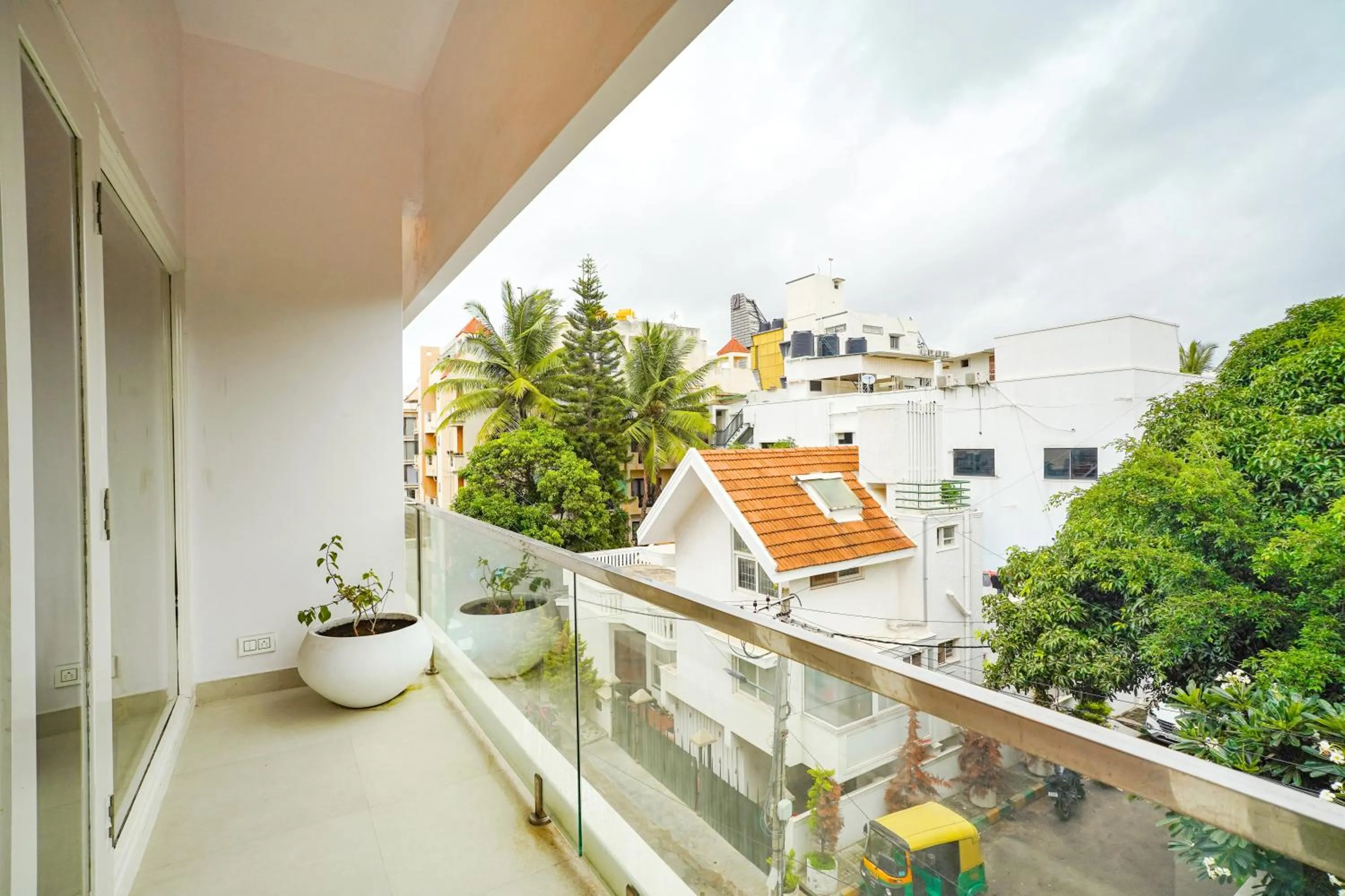 Balcony/Terrace in FabHotel Bougainvillea Suites - Horamavu
