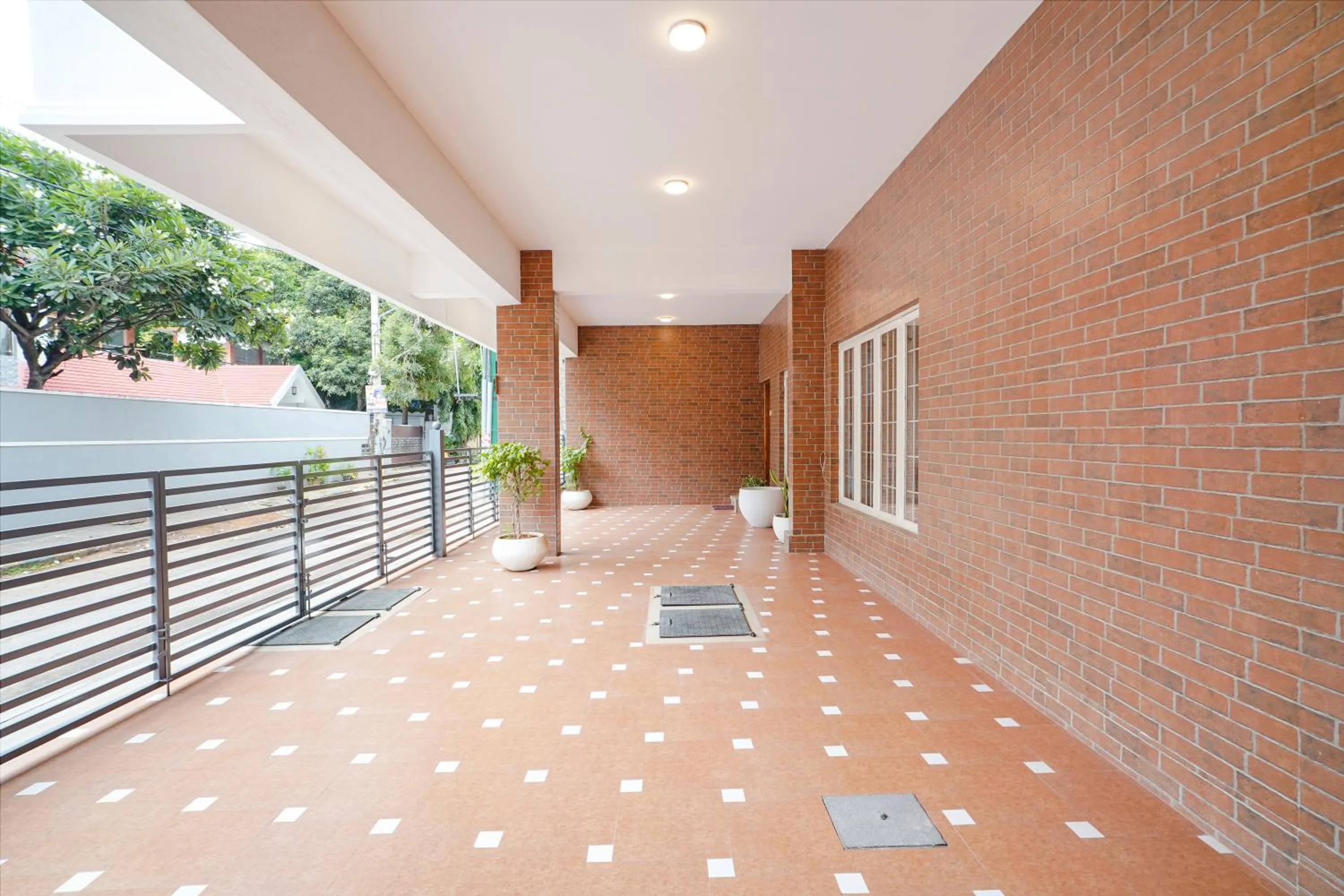 Parking in FabHotel Bougainvillea Suites - Horamavu