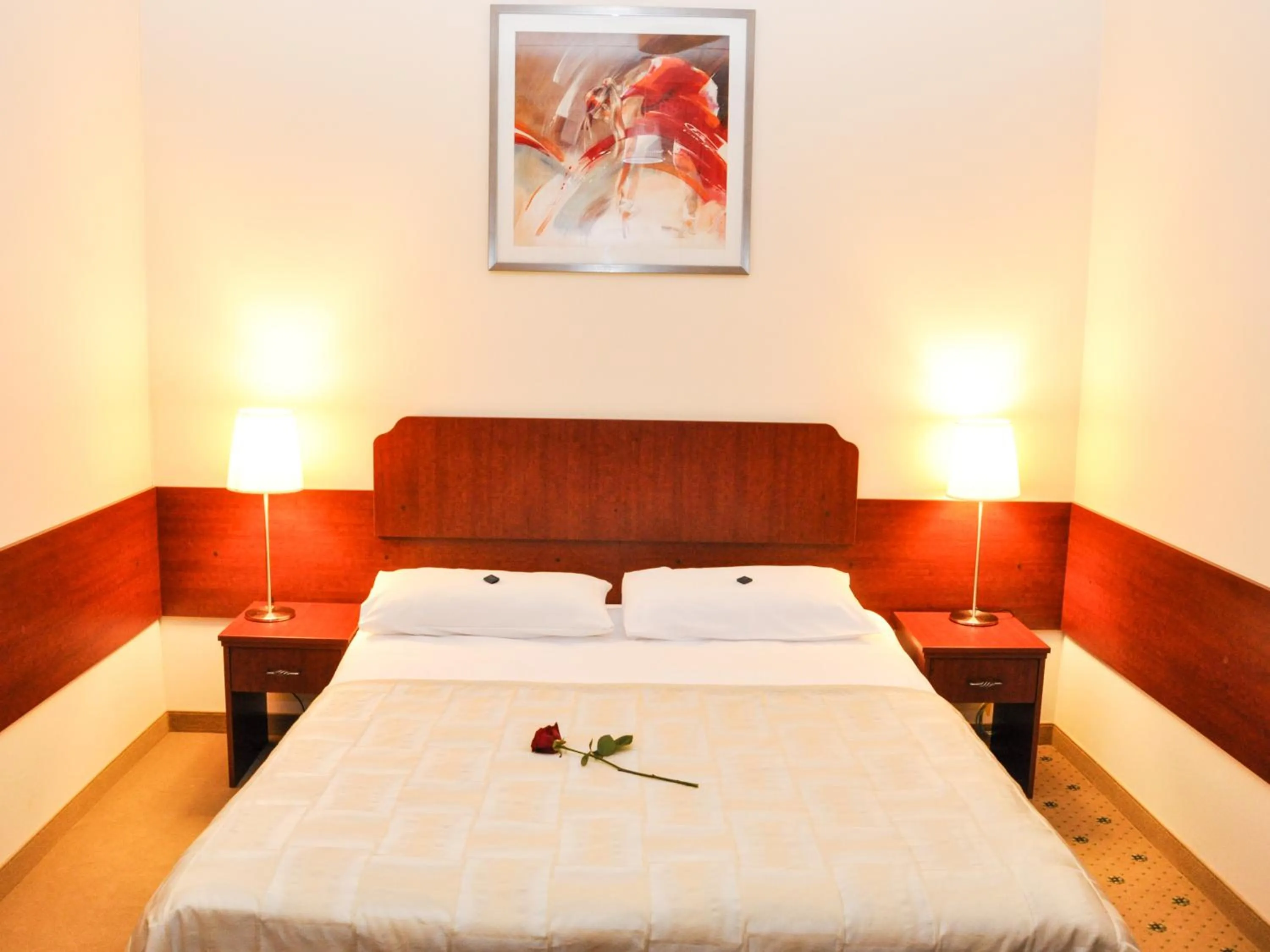 Bed in Hotel Stara Garbarnia