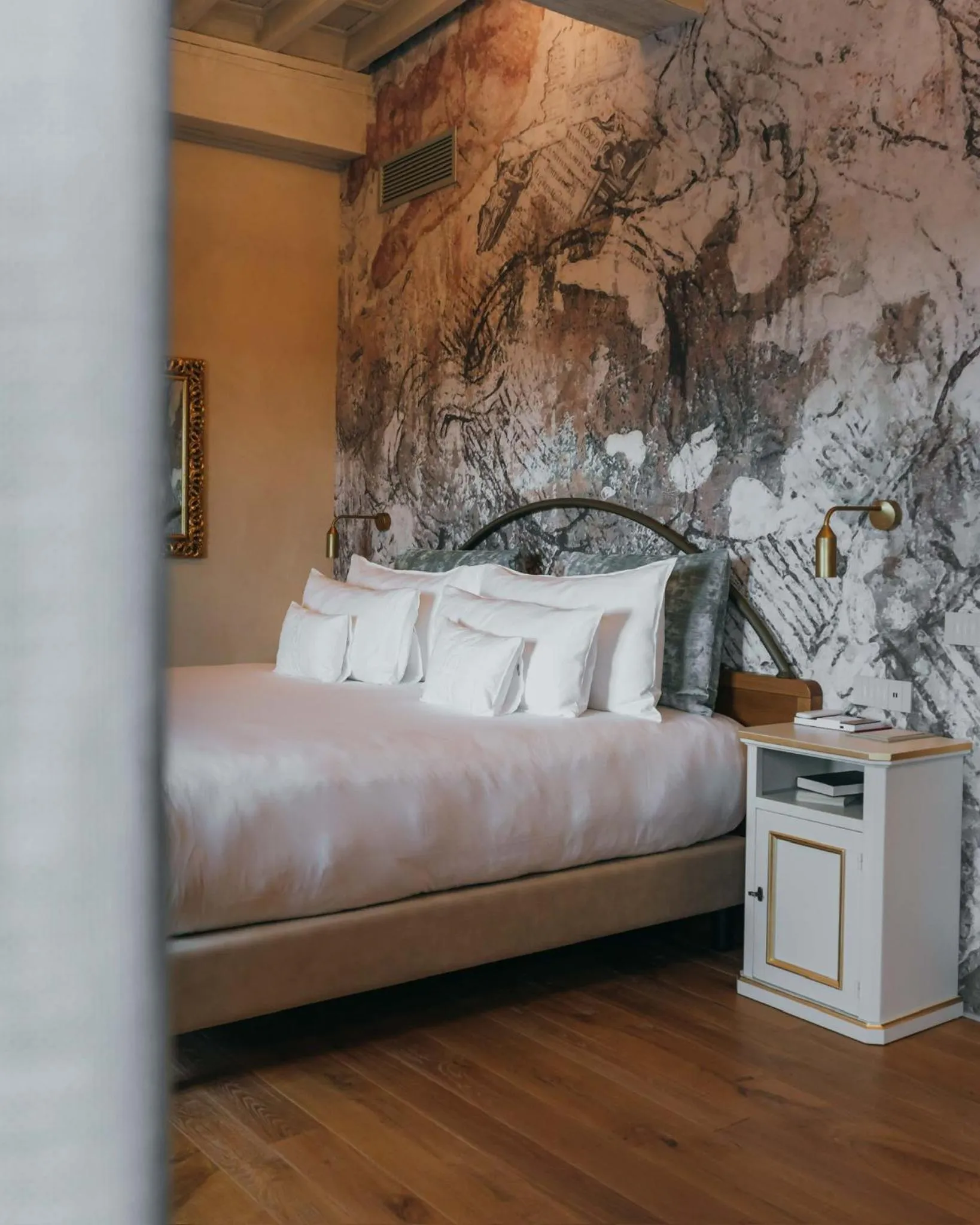 Bed in La Monastica Resort & Spa