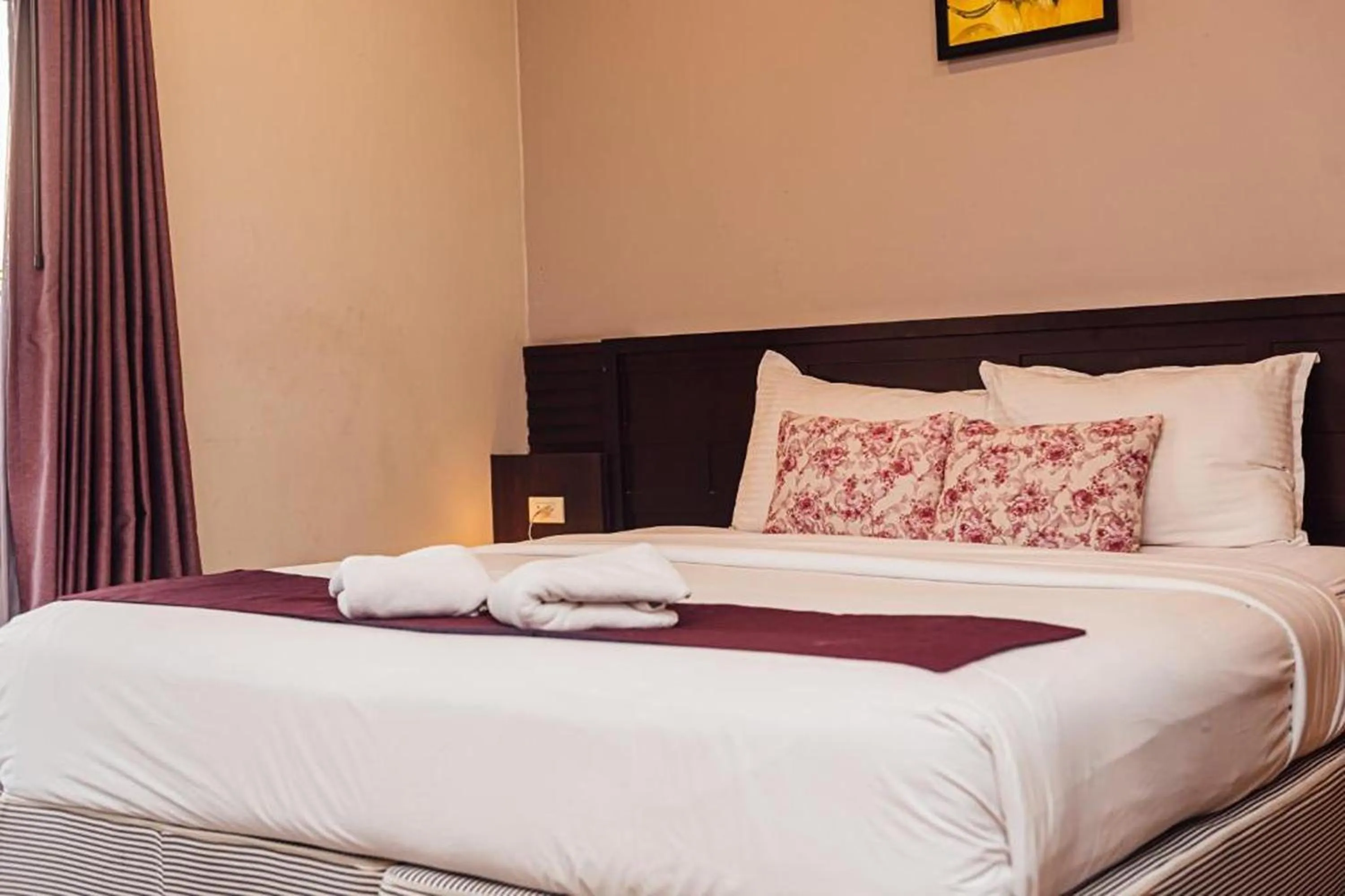 Bed in Gazebo Resort Pattaya