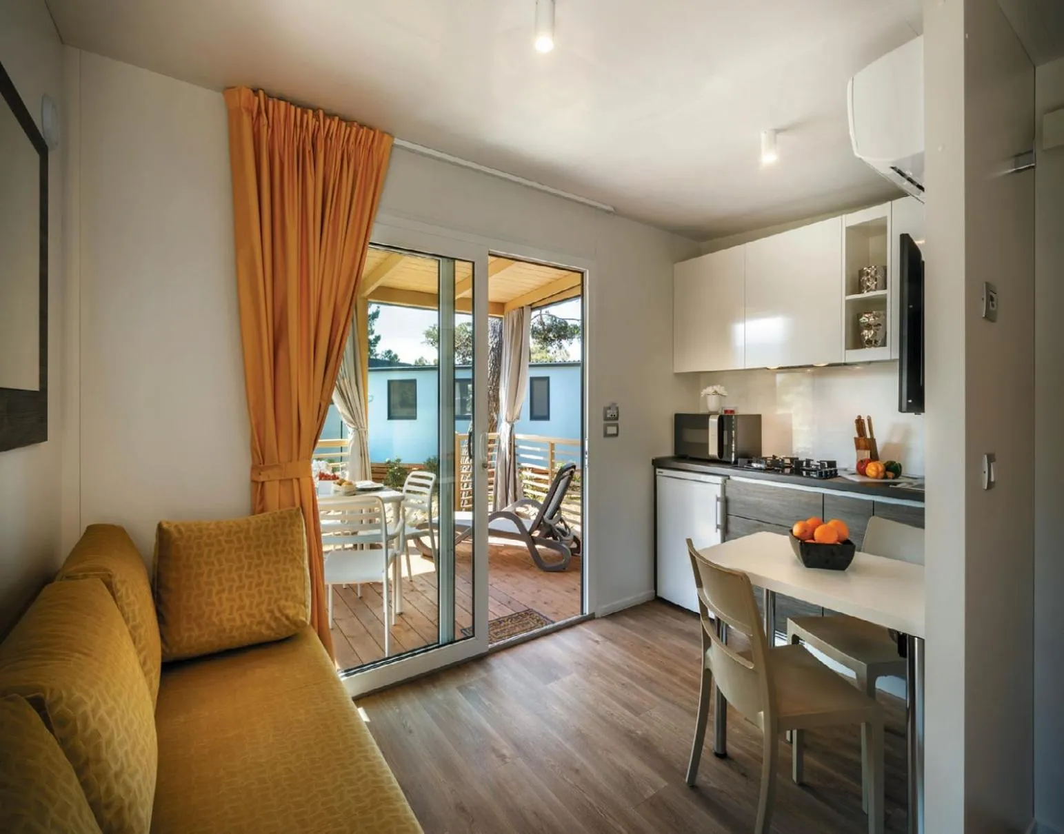 Living room in Victoria Mobilehome in Padova Premium Camping Resort