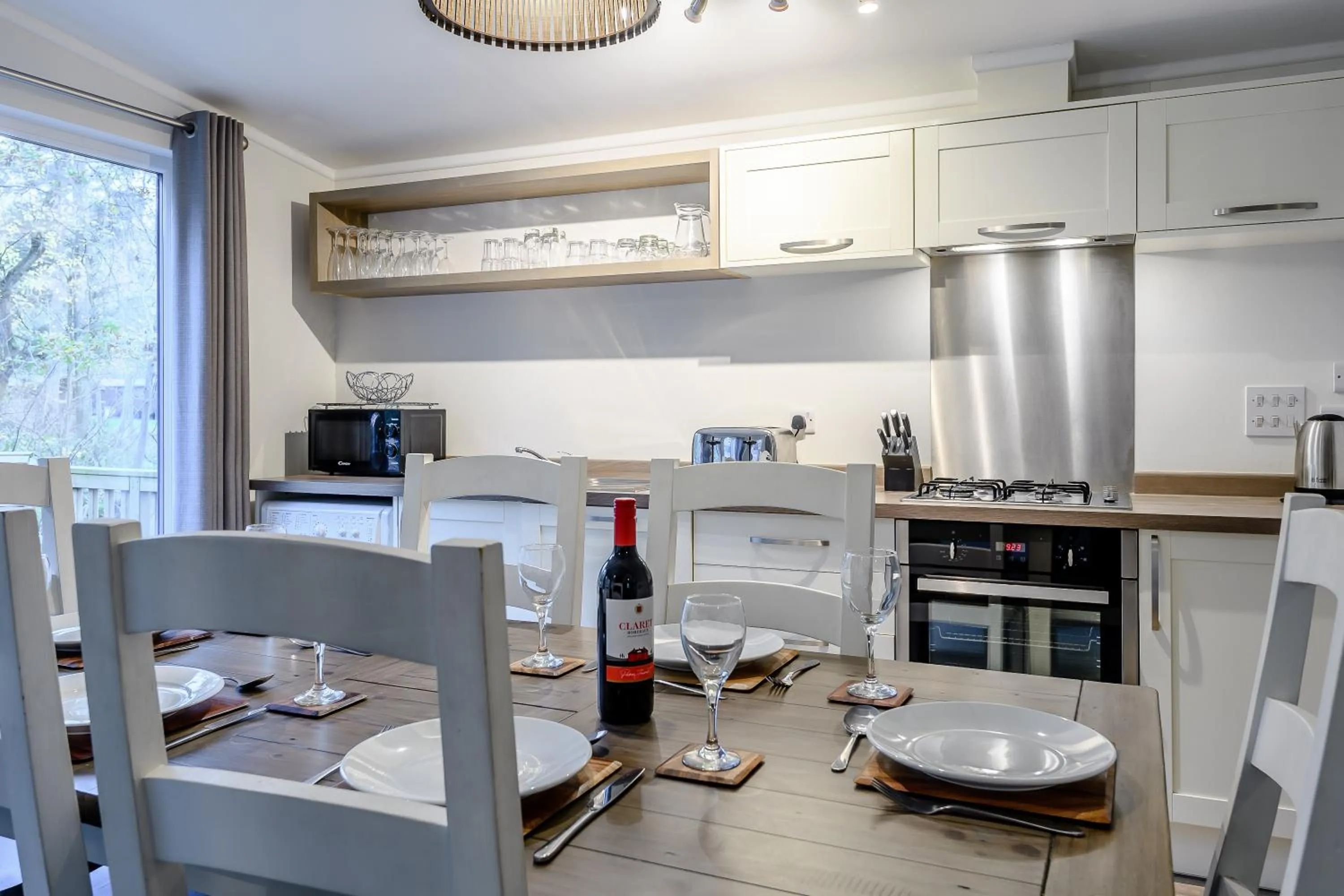 Kitchen or kitchenette in Best Western Plus Kenwick Park Hotel