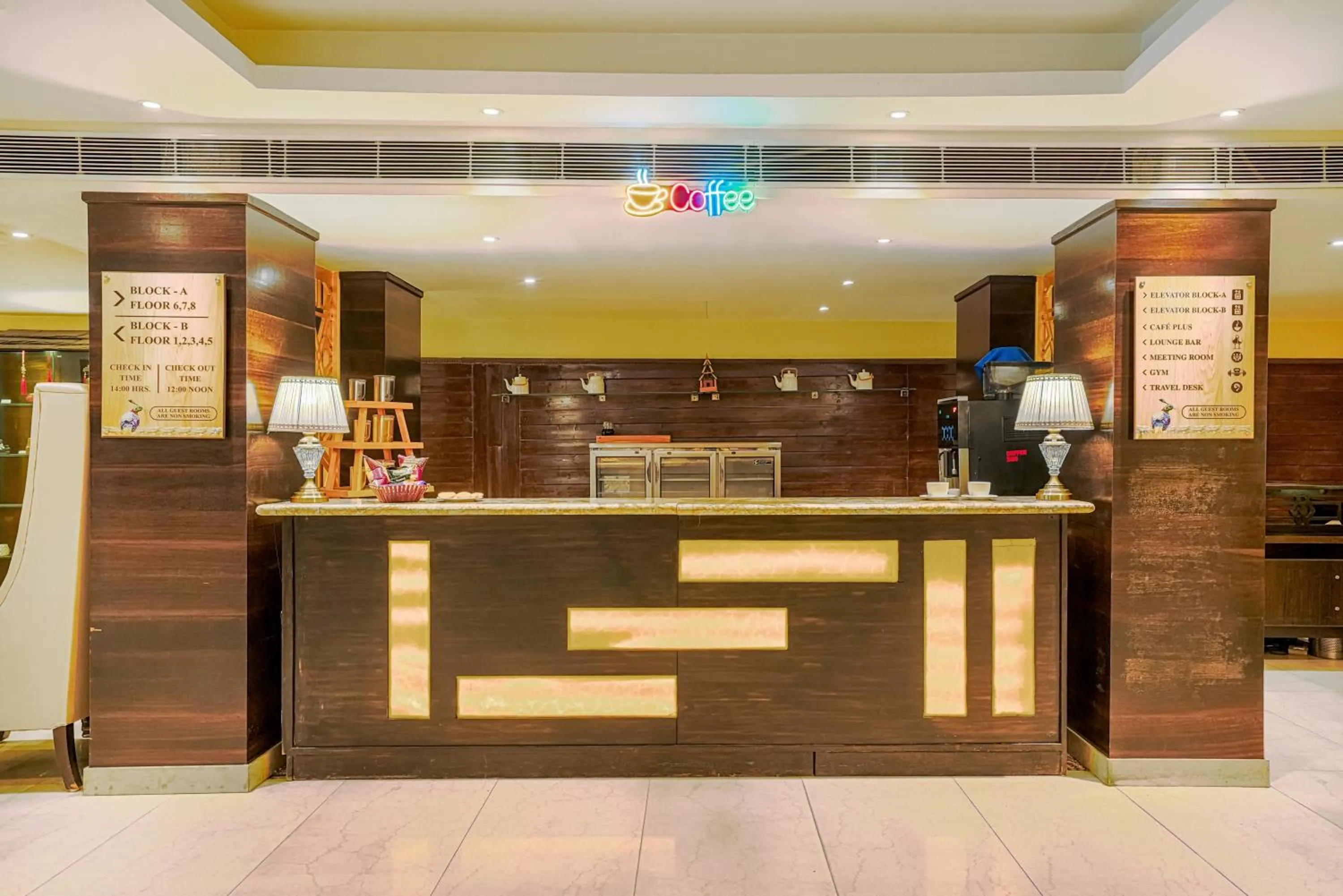 Lobby or reception in Aatmayog Luxury Manor By Blueko Hotels