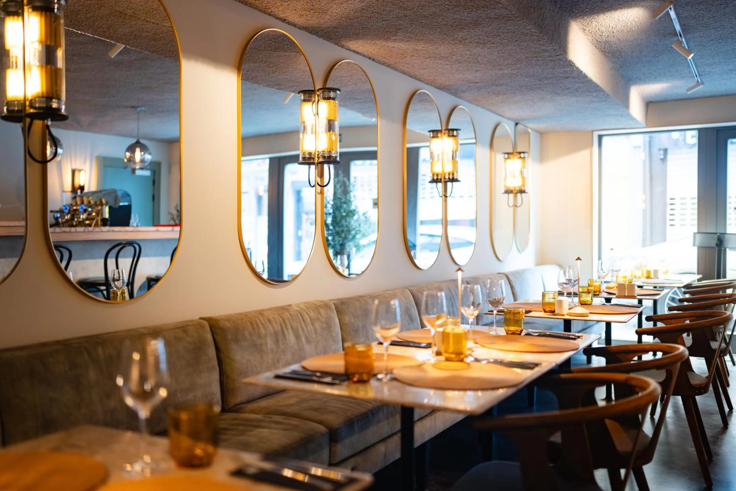 Restaurant/places to eat in L'Olivier