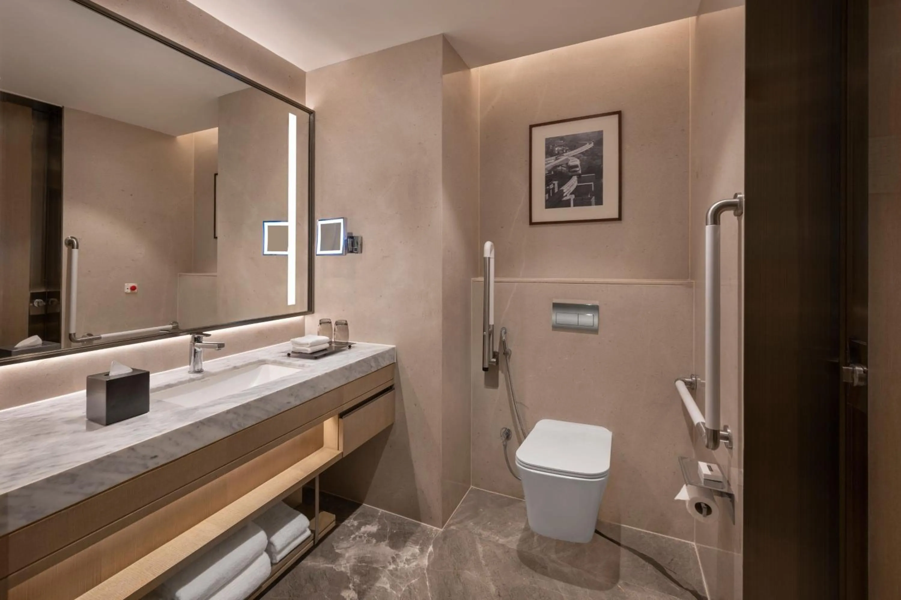 Bathroom in Navi Mumbai Marriott