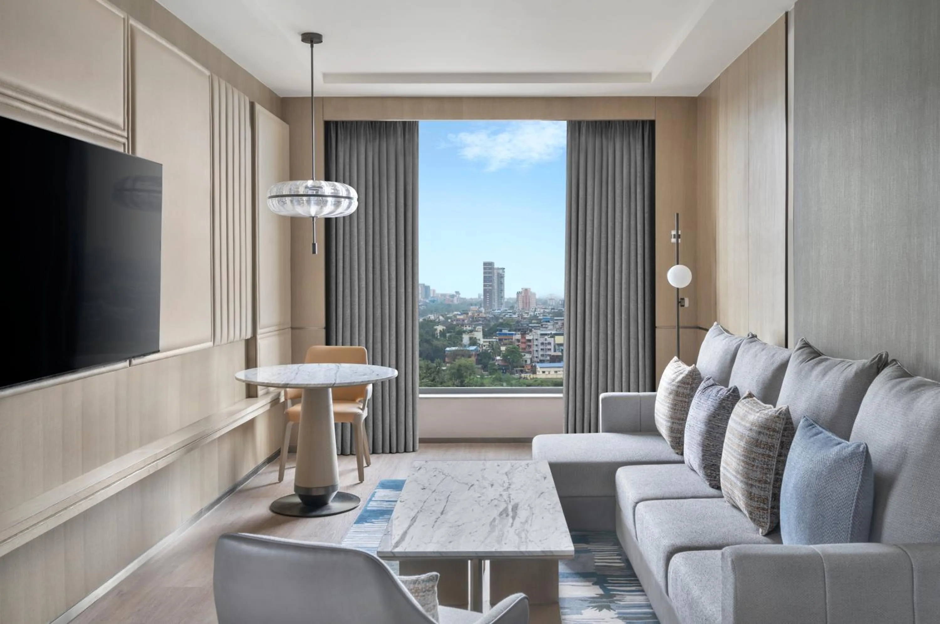 Living room in Navi Mumbai Marriott