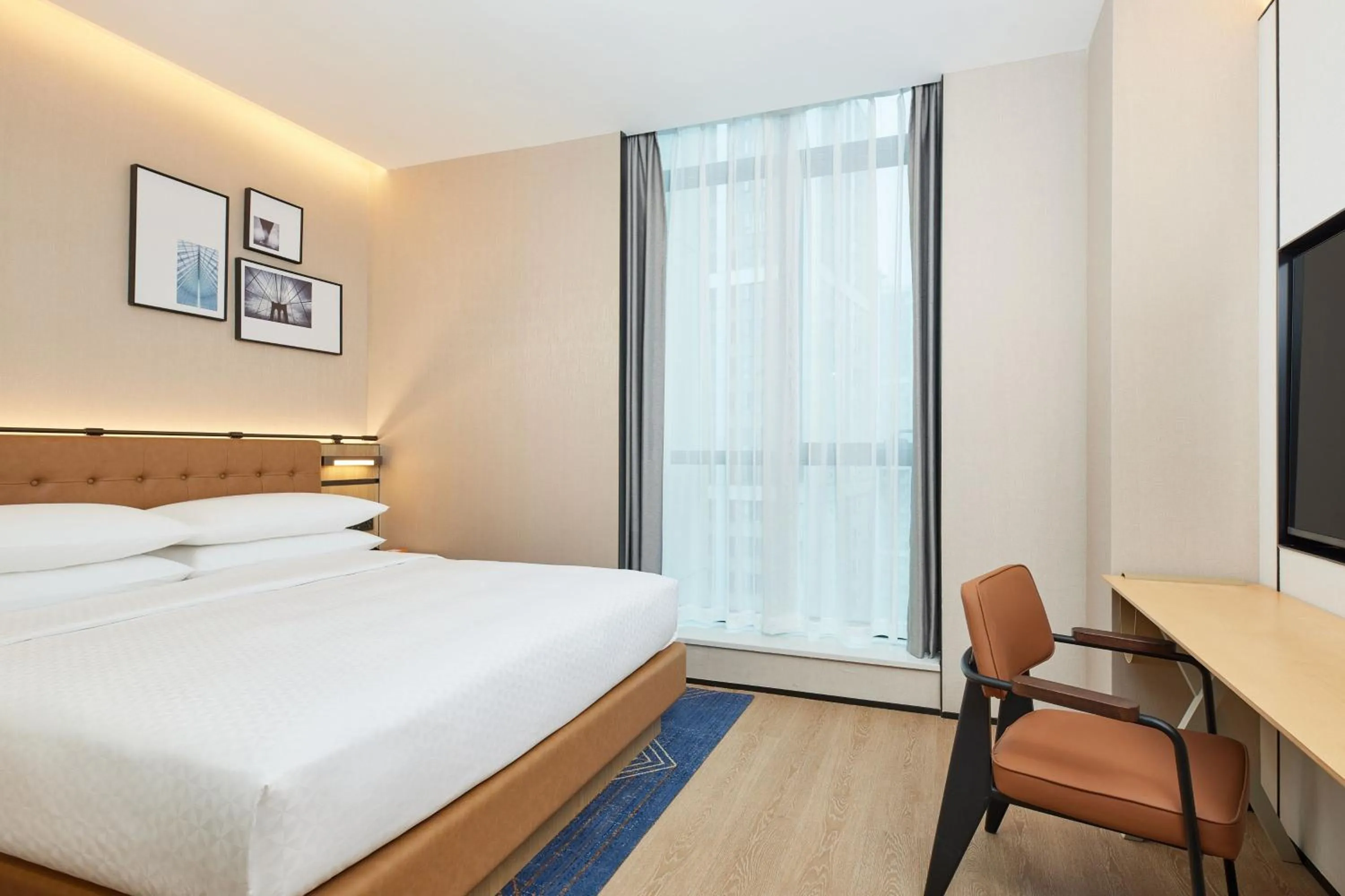 Bedroom, Bed in Four Points by Sheraton Chengdu, High-Tech Zone Exhibition Center