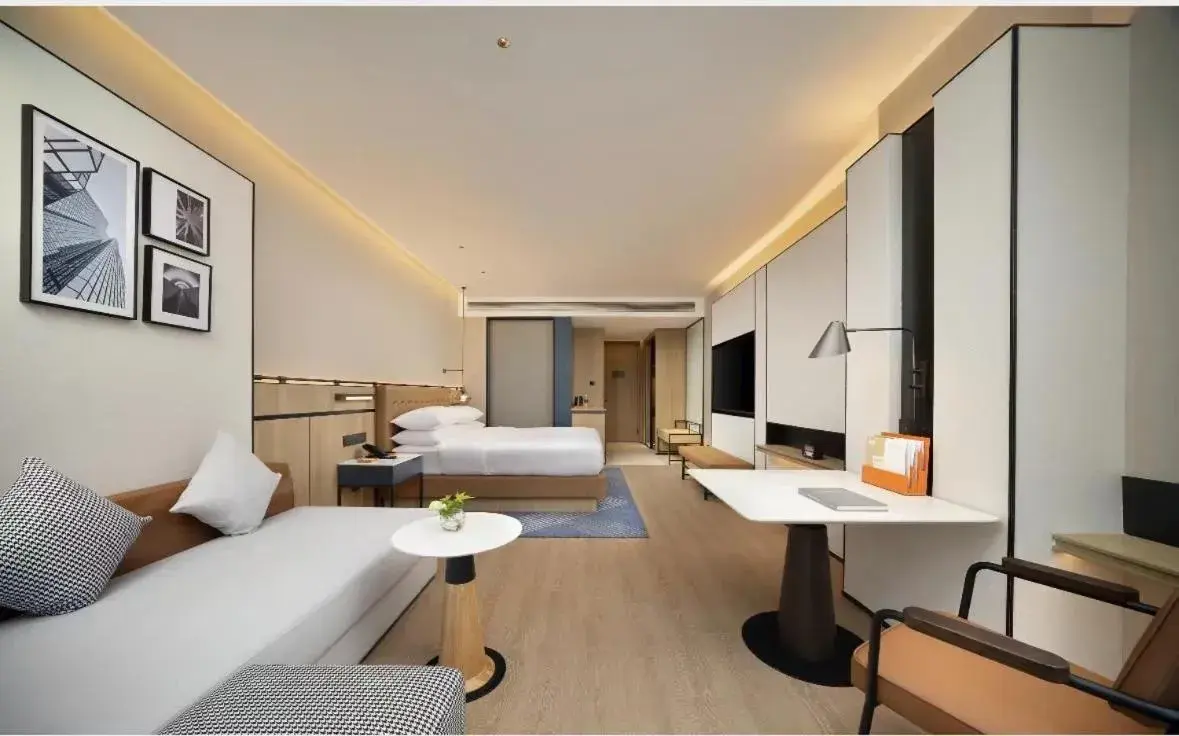 Selected King Room in Four Points by Sheraton Chengdu, High-Tech Zone Exhibition Center Selected King Room in Four Points by Sheraton Chengdu, High-Tech Zone Exhibition Center