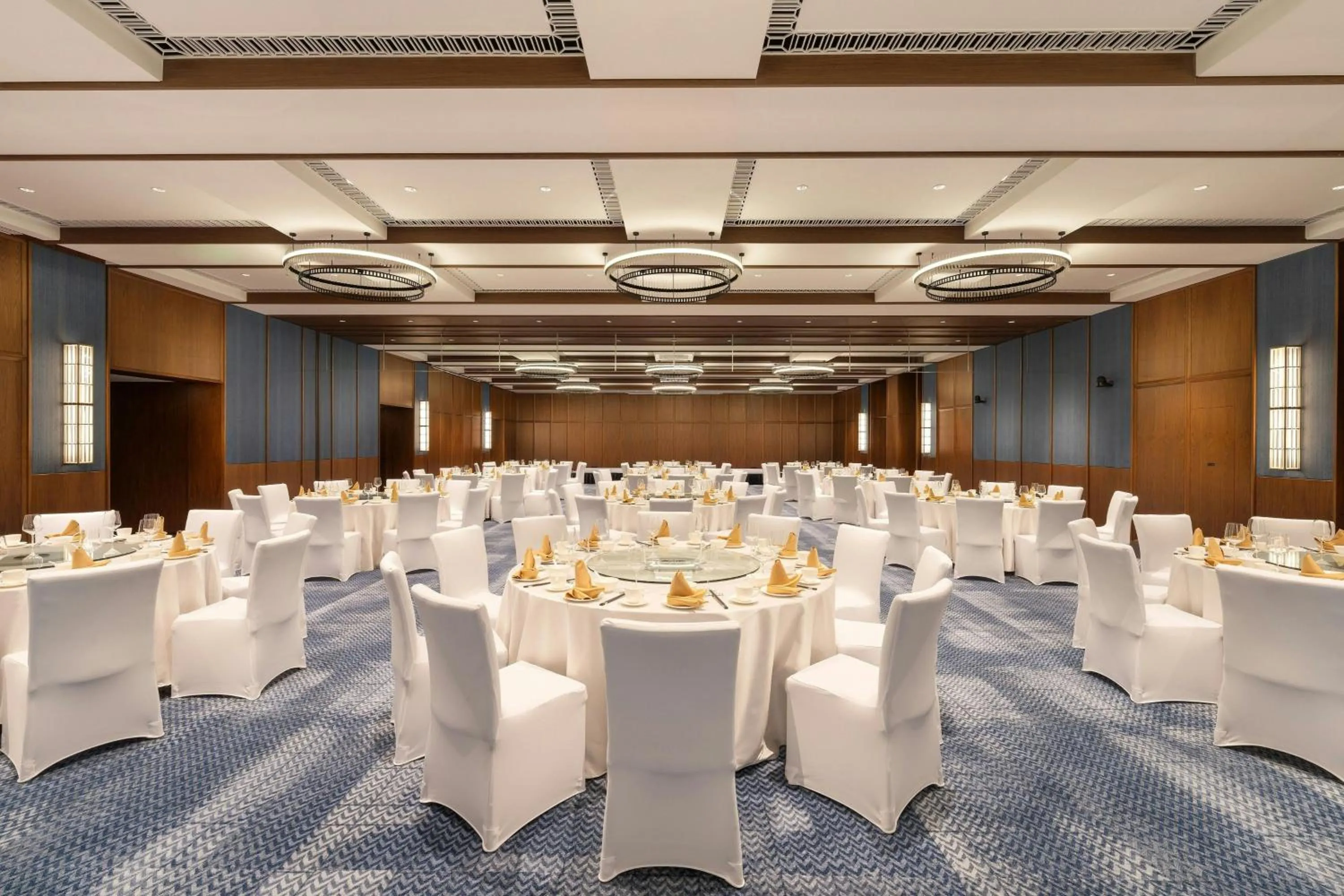 Meeting/conference room in Flow and Co. Qingdao, Autograph Collection