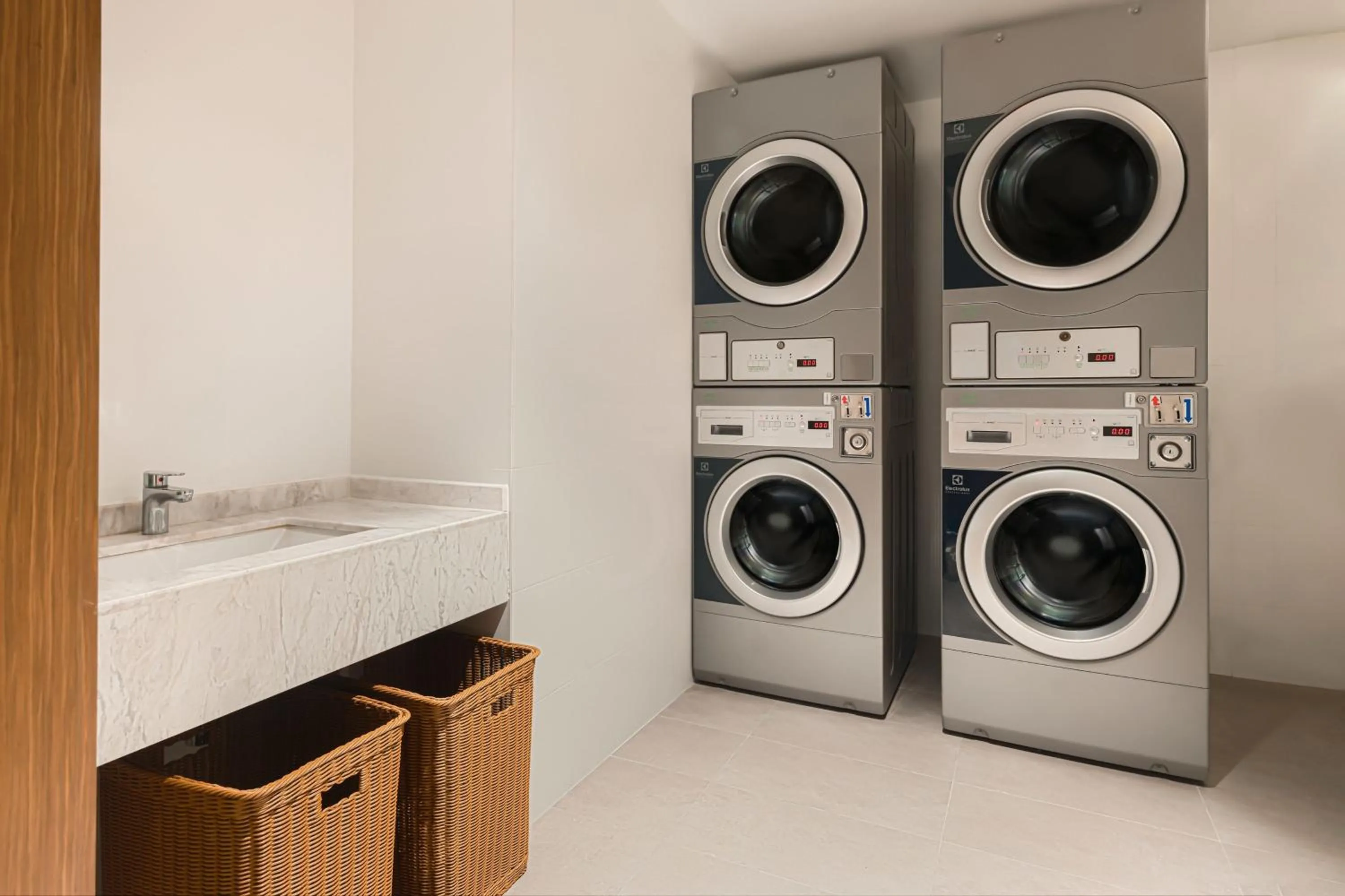 Other in Element Yangjiang Hailing Island