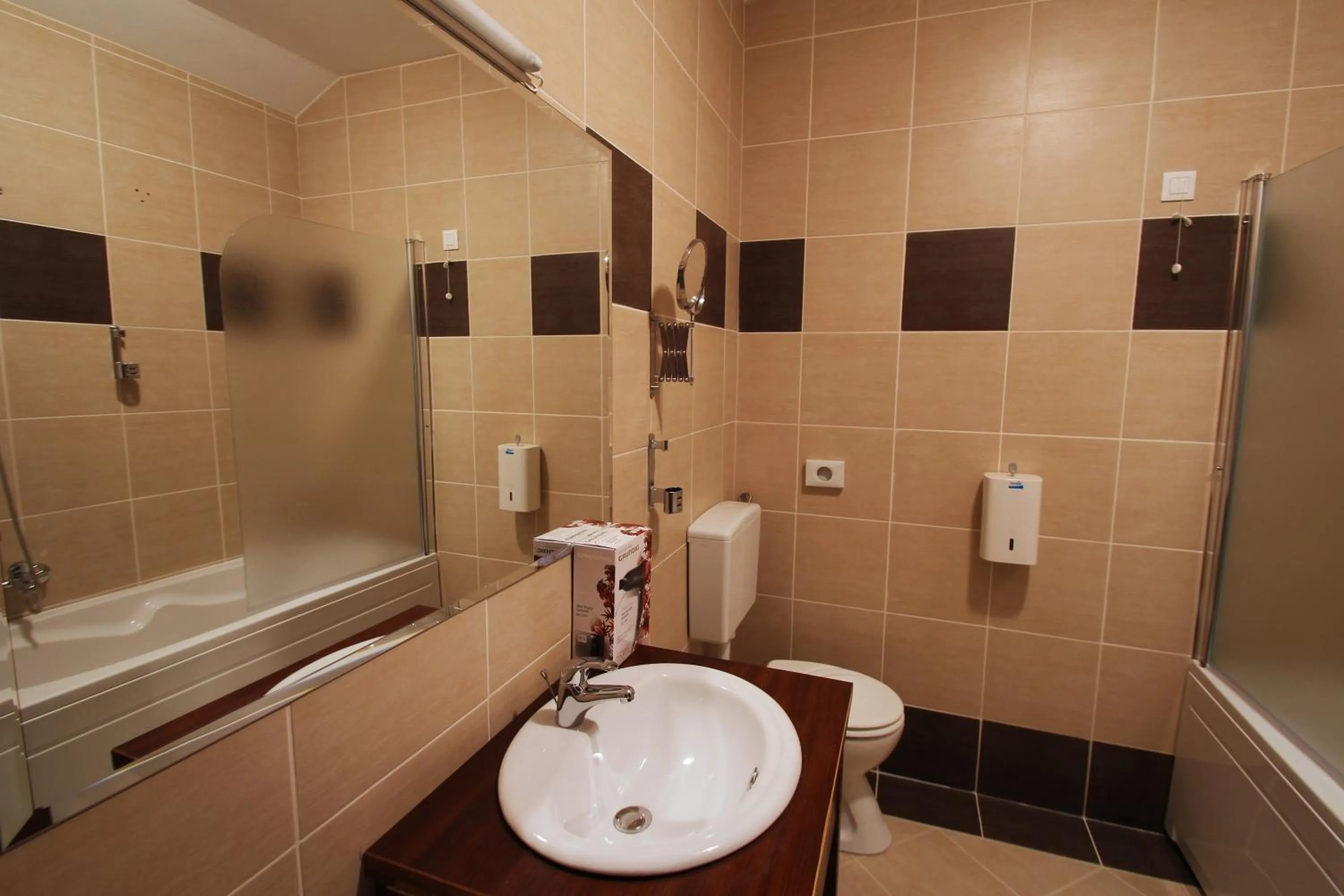 Bathroom in Hotel Lug