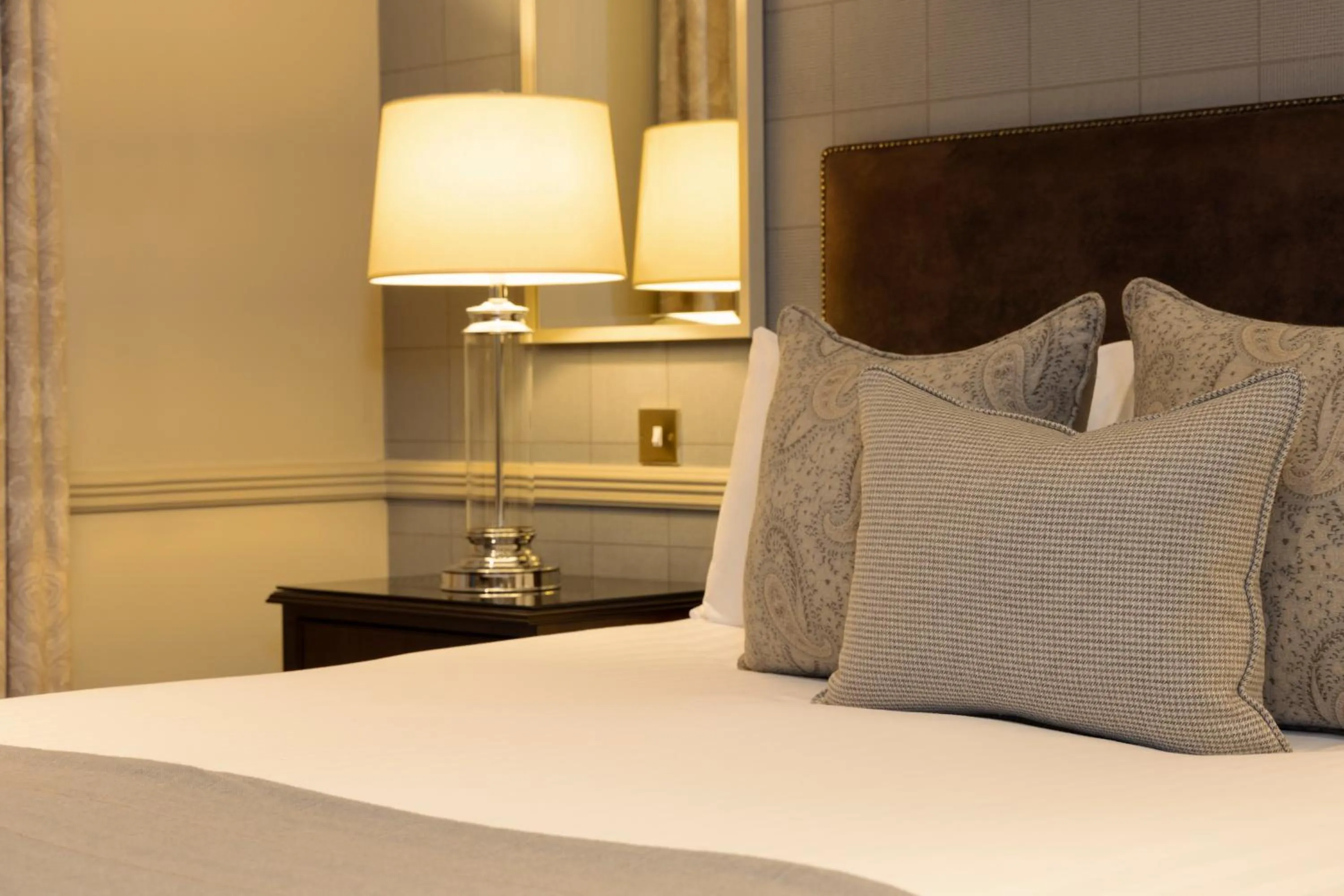 Bedroom, Bed in Thainstone House