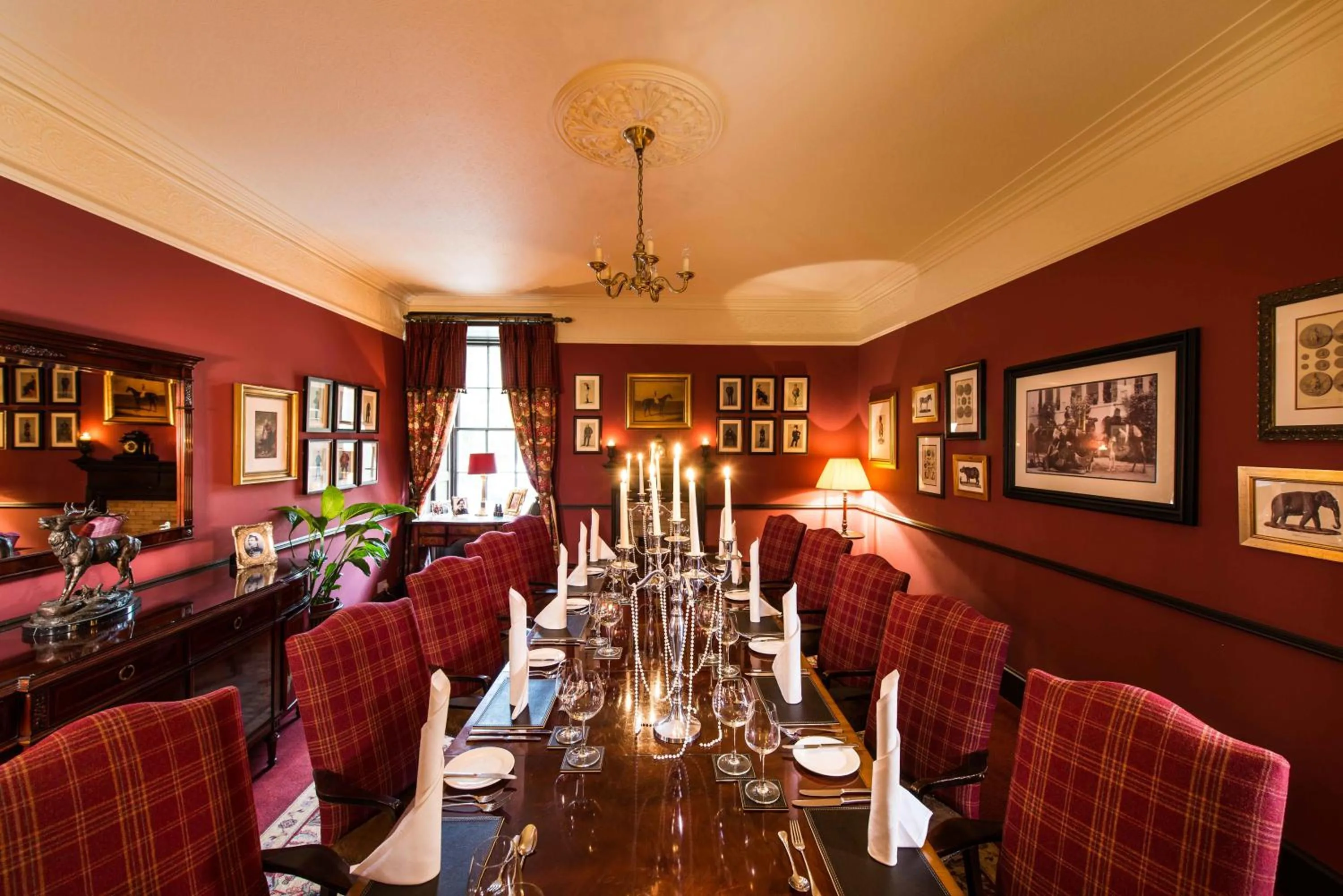 Restaurant/places to eat in Thainstone House