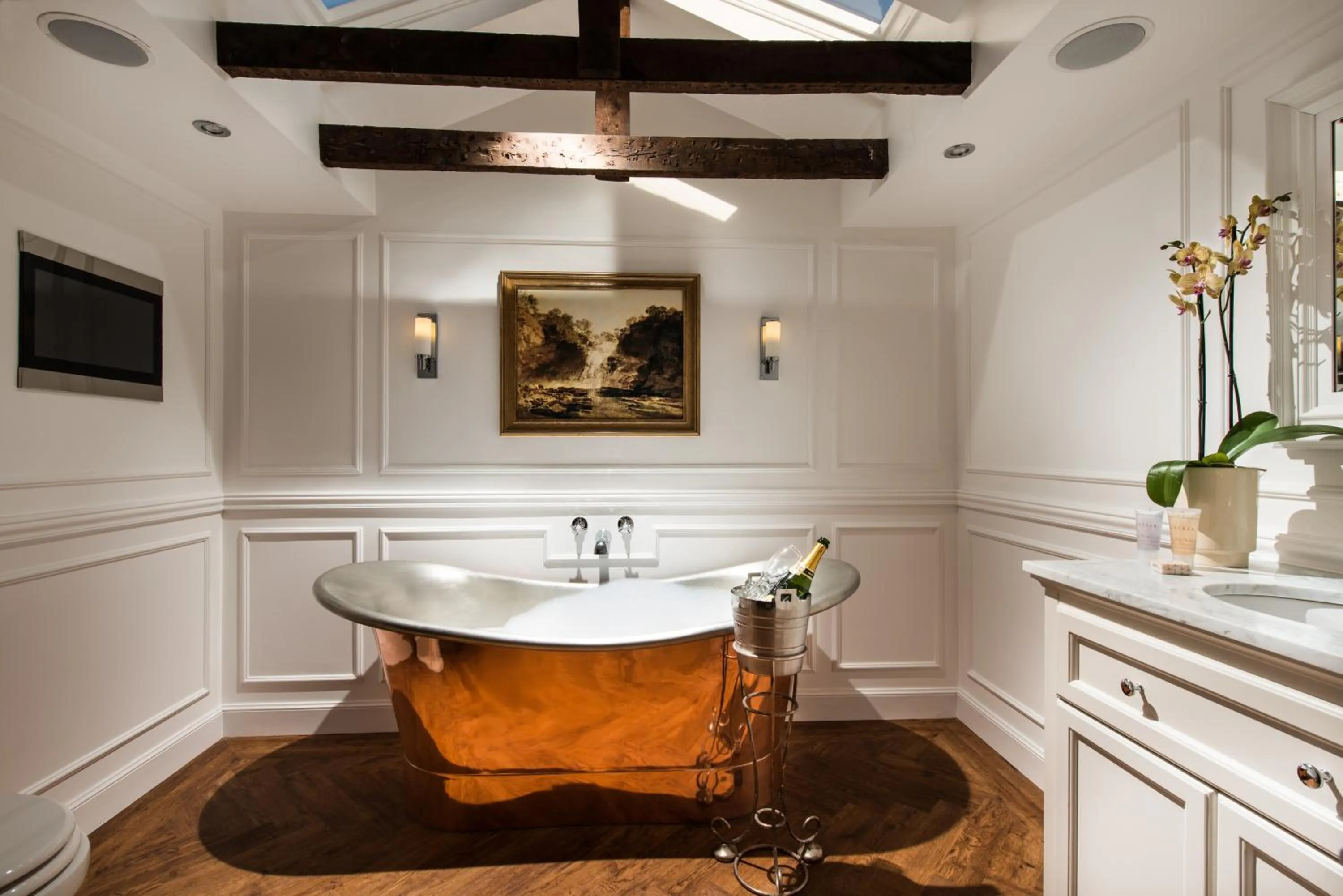 Bathroom in Thainstone House