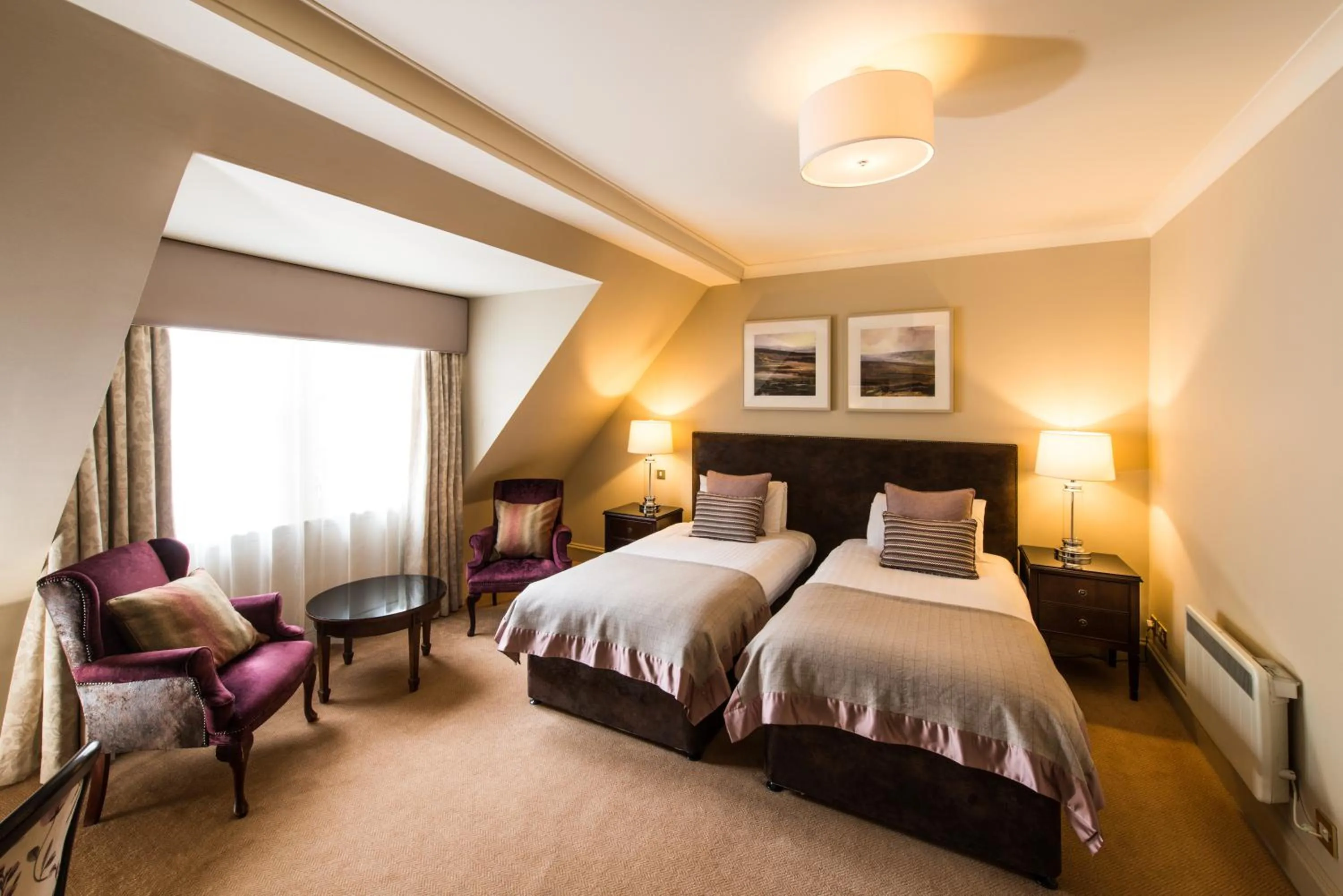 Bedroom, Bed in Thainstone House