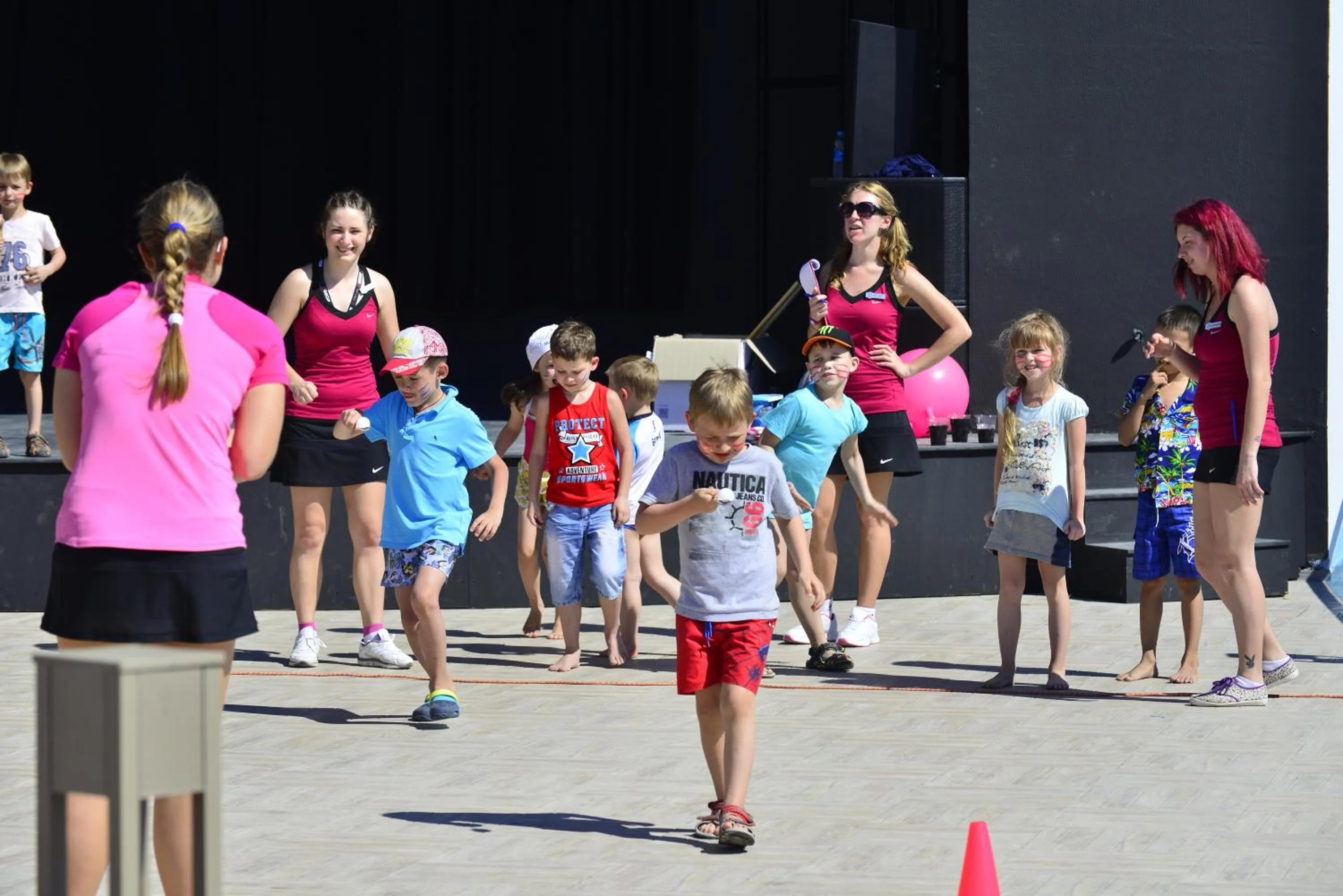 Entertainment in Azura Deluxe Resort & Spa - Ultra All Inclusive