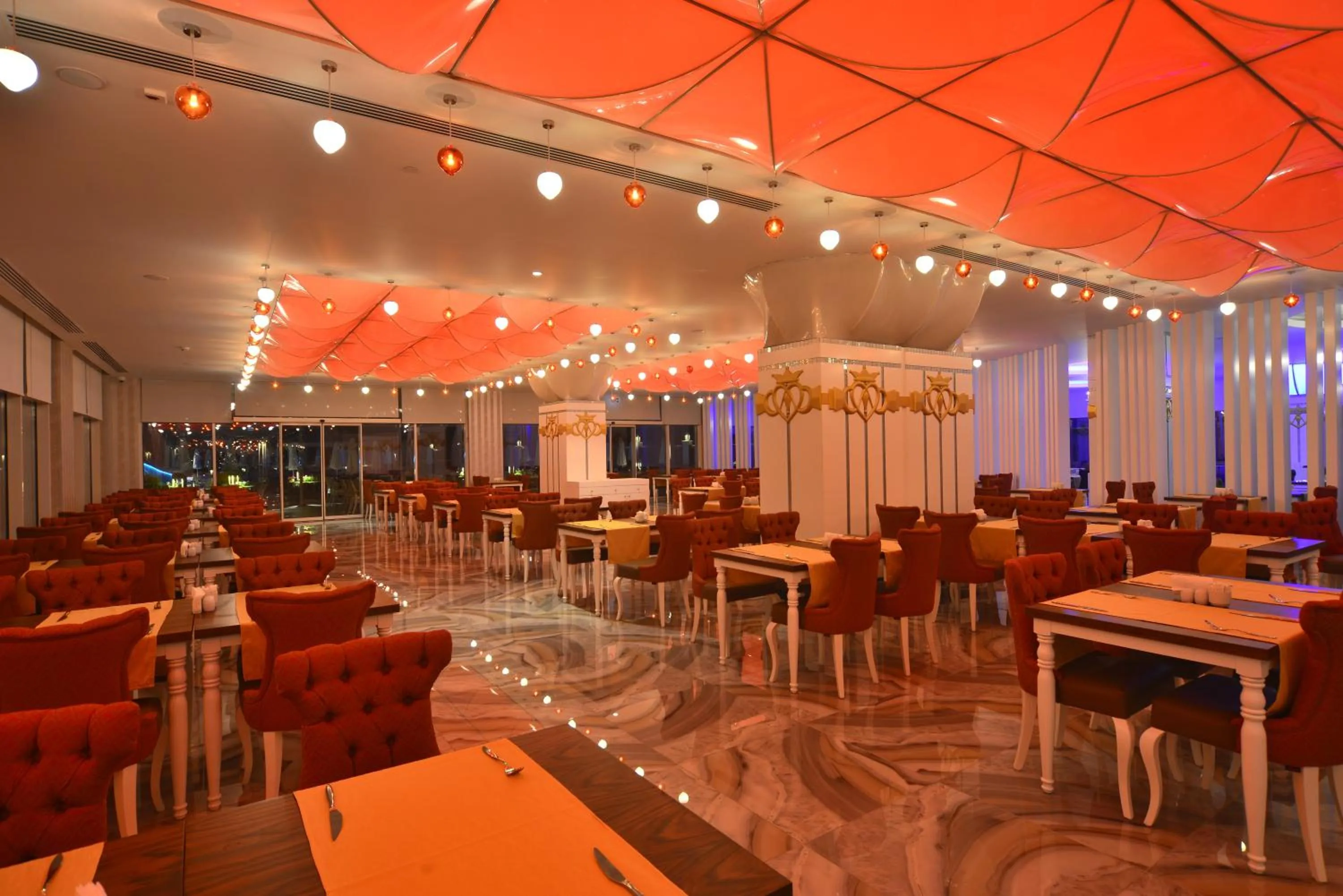 Restaurant/places to eat in Azura Deluxe Resort & Spa - Ultra All Inclusive