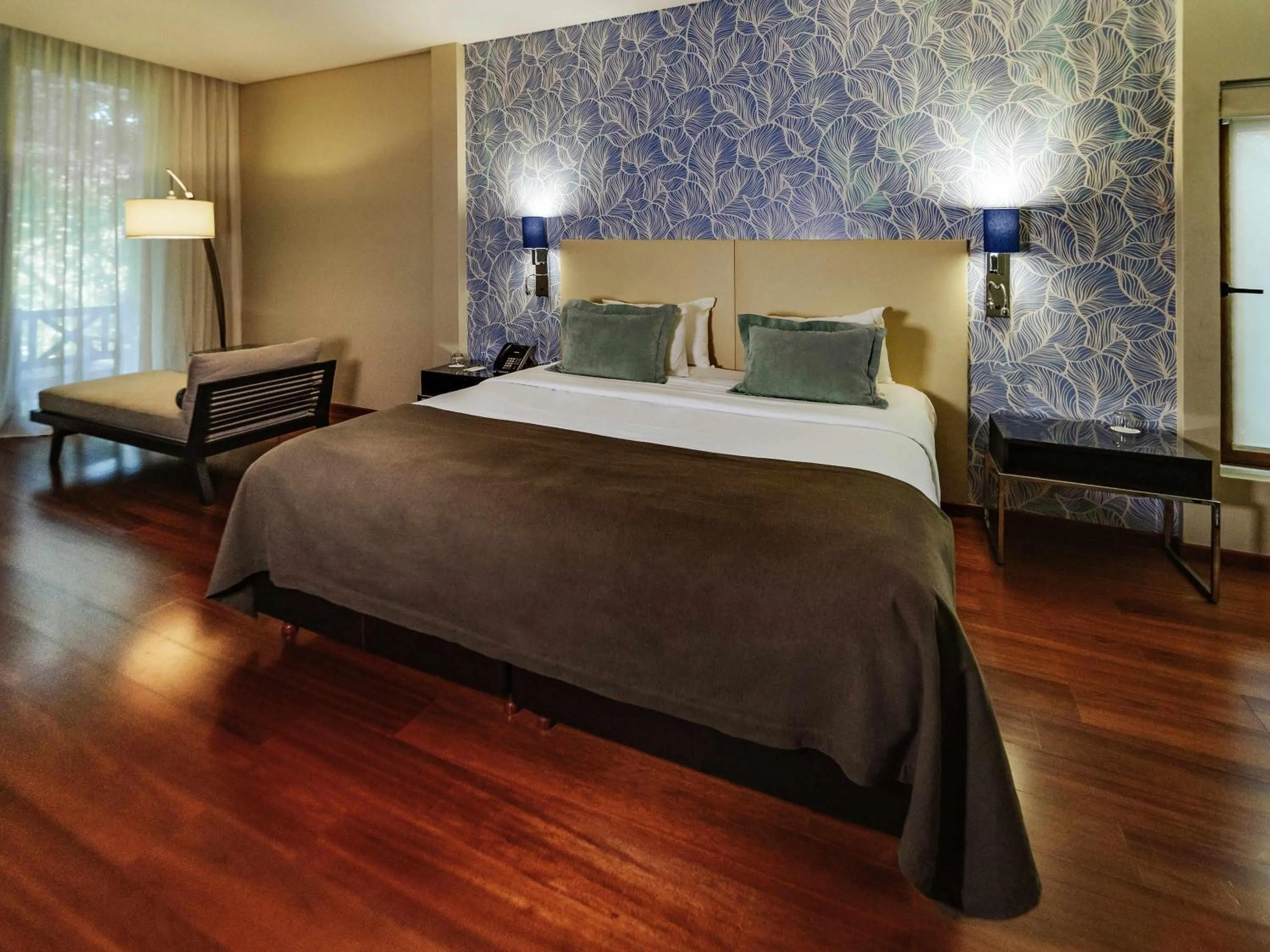 Photo of the whole room, Bed in Mercure Iguazu Hotel Iru