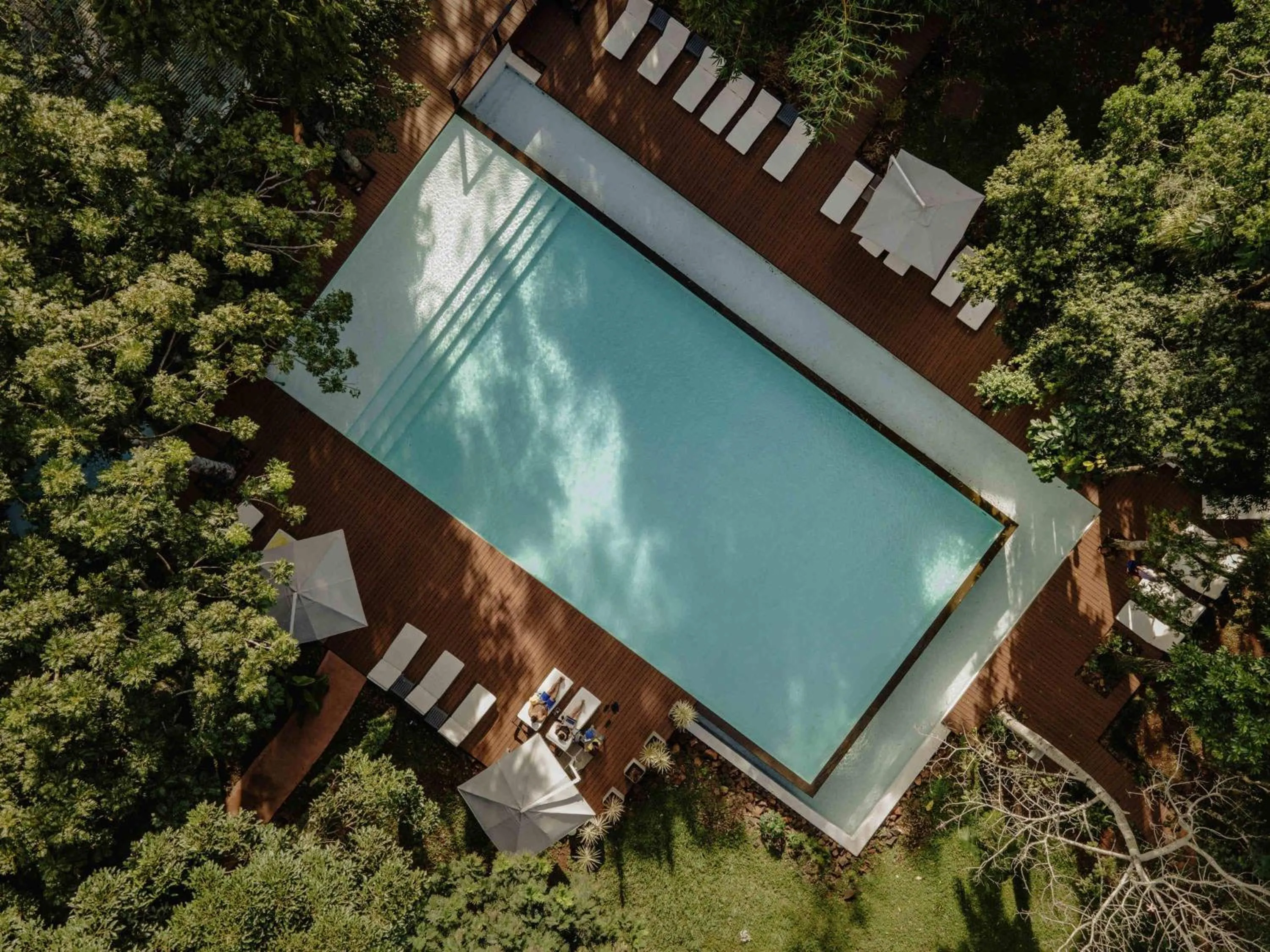Pool view in Mercure Iguazu Hotel Iru