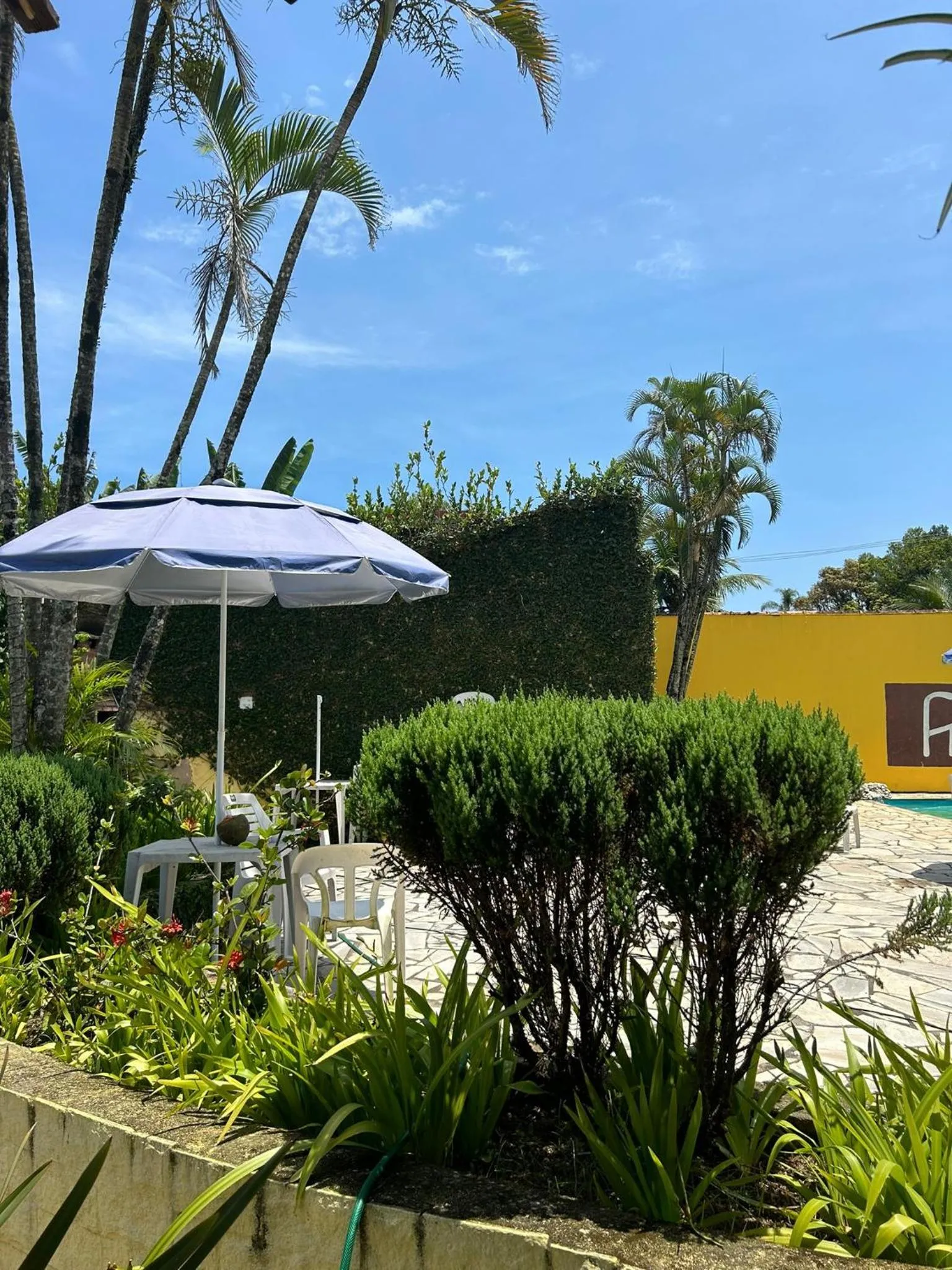 Garden in Pousada e Restaurante Frente Mar H Guarujá