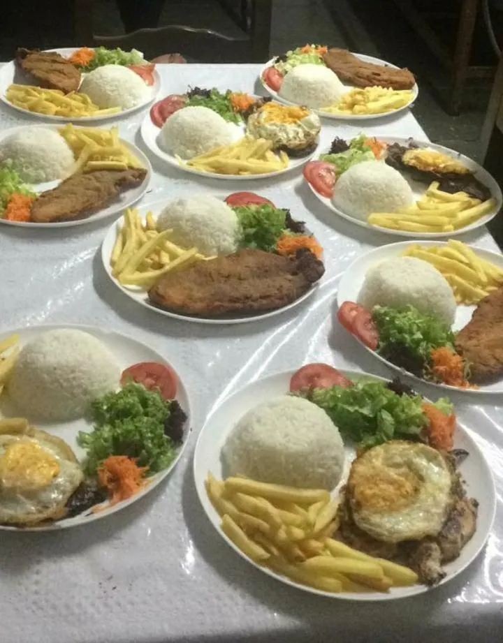 Restaurant/places to eat in Pousada e Restaurante Frente Mar H Guarujá