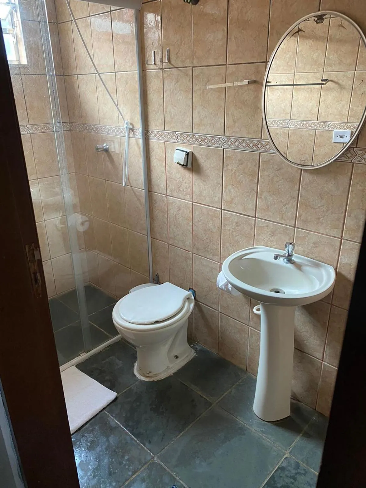 Bathroom in Pousada e Restaurante Frente Mar H Guarujá