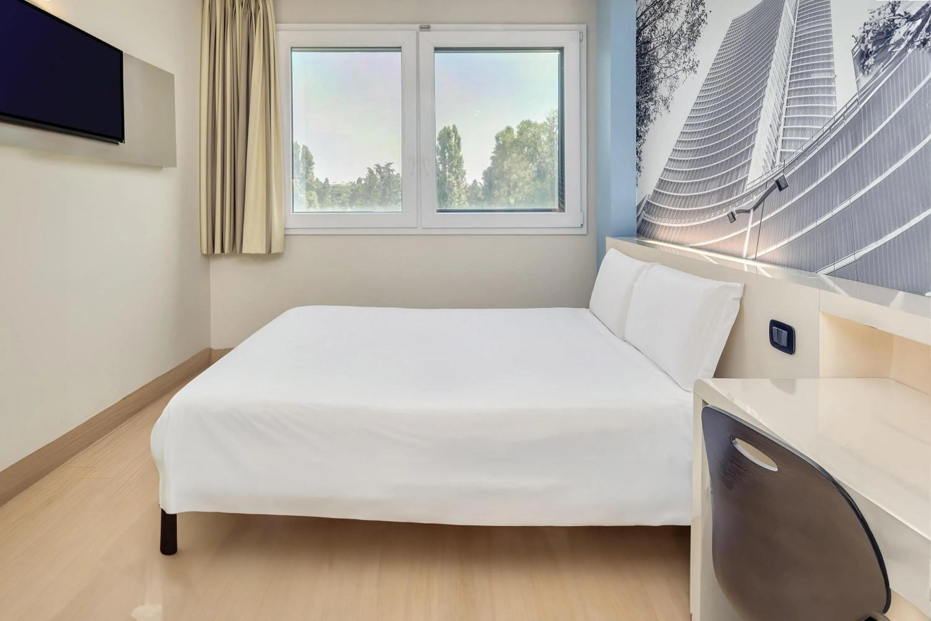 Photo of the whole room, Bed in B&B Hotel Milano Cenisio Garibaldi