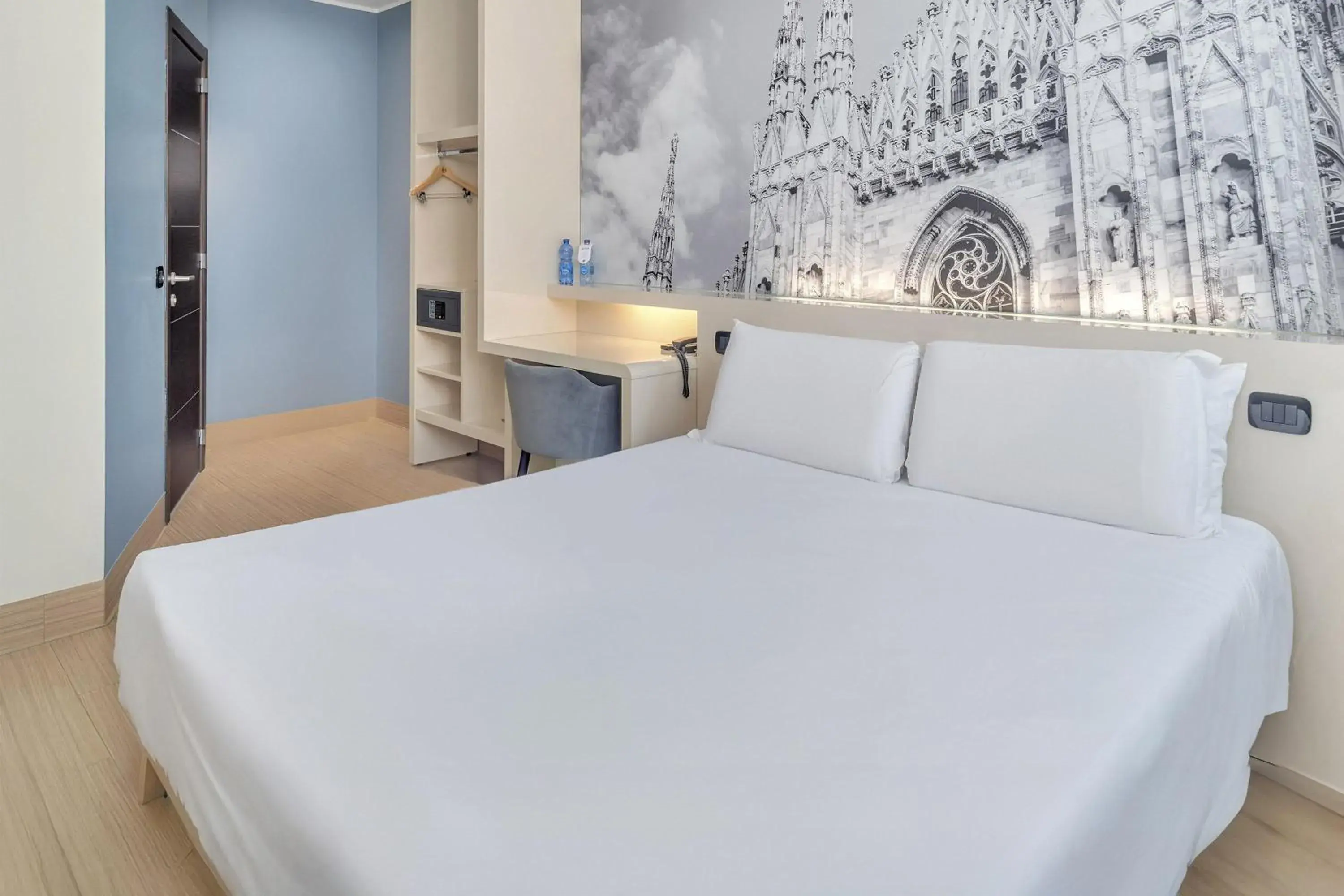 Superior Double Room in B&B Hotel Milano Cenisio Garibaldi Superior Double Room in B&B Hotel Milano Cenisio Garibaldi