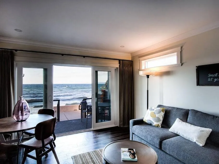 Qualicum Beach Ocean Suites