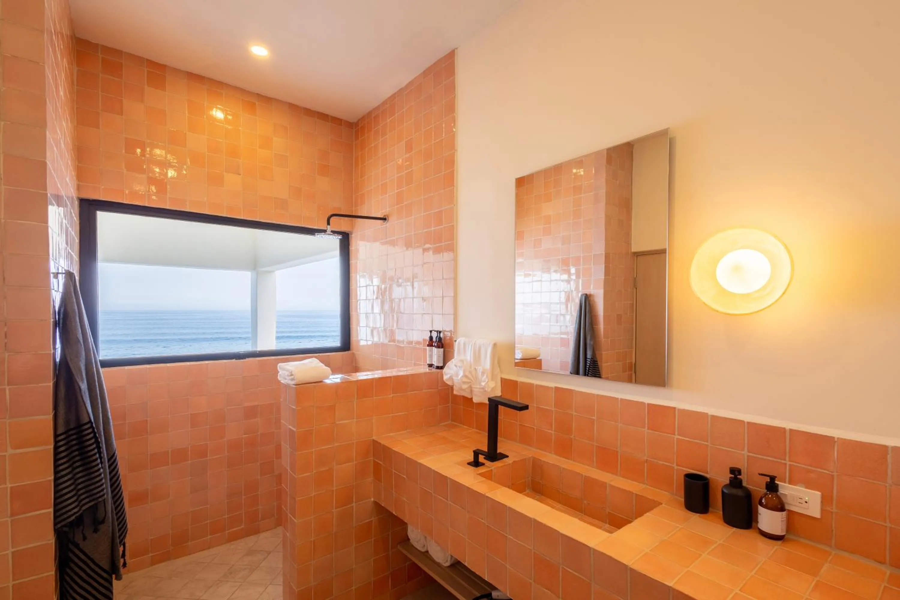 Bathroom in Cabo Break Hotel