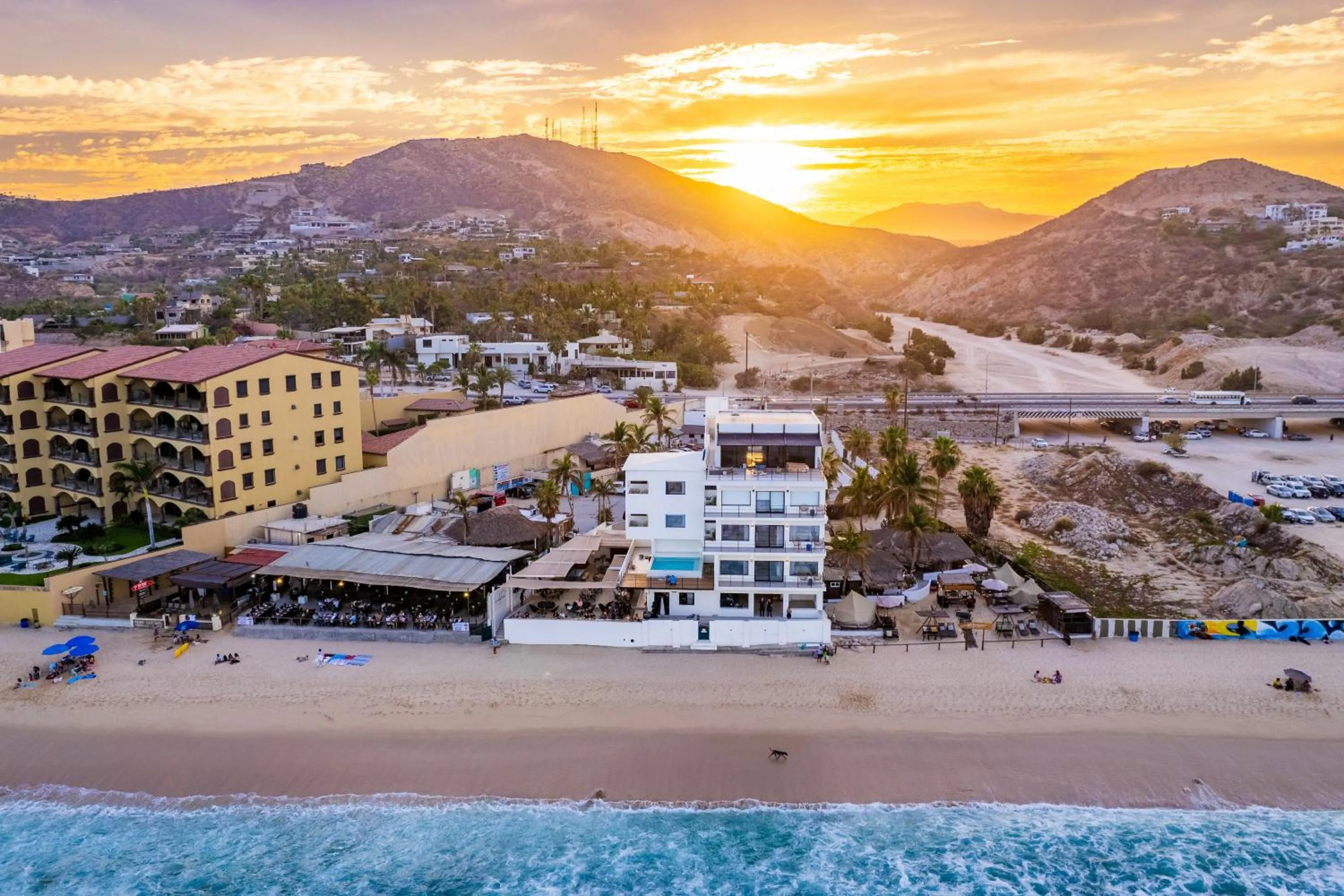 Property building in Cabo Break Hotel