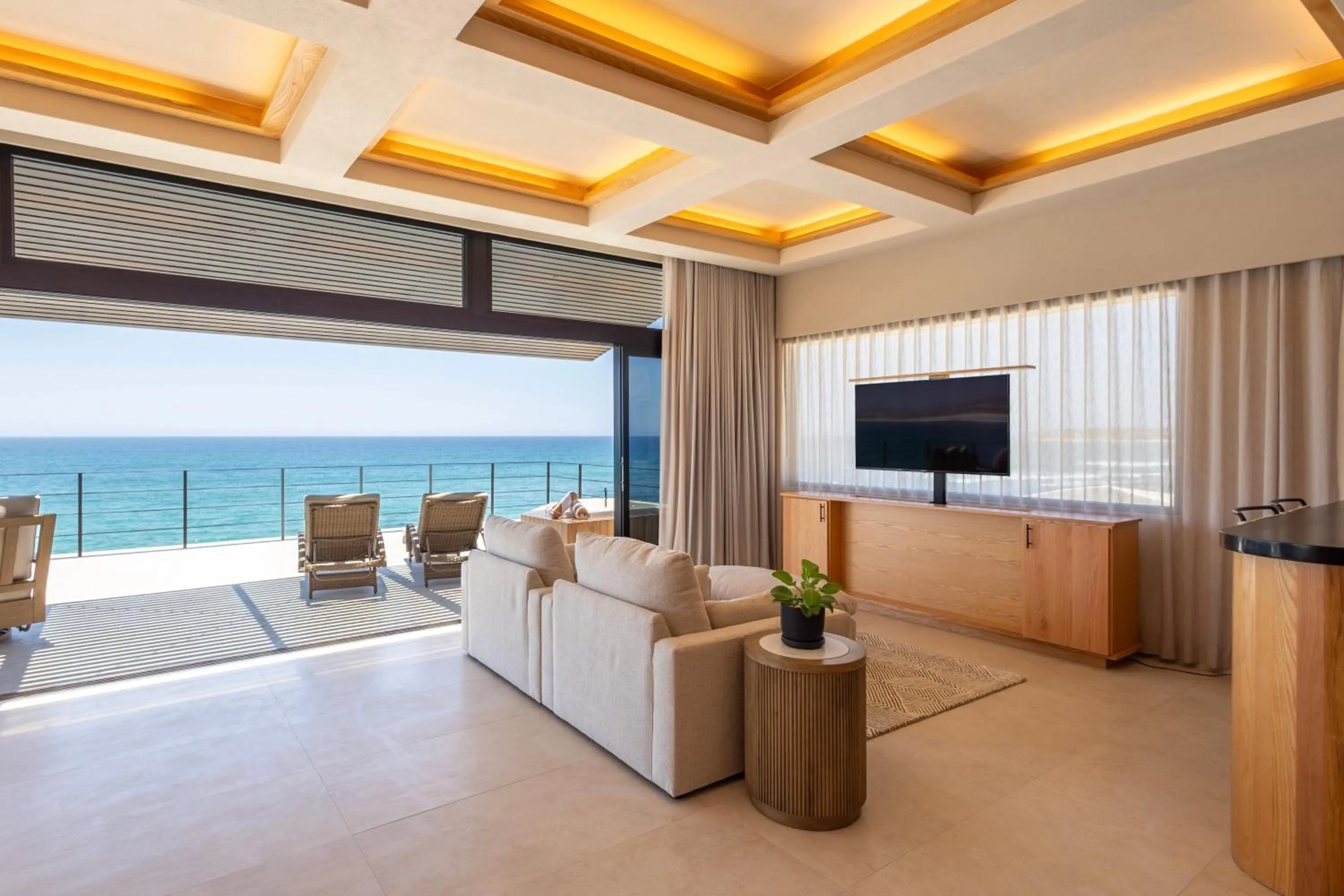 Bedroom in Cabo Break Hotel