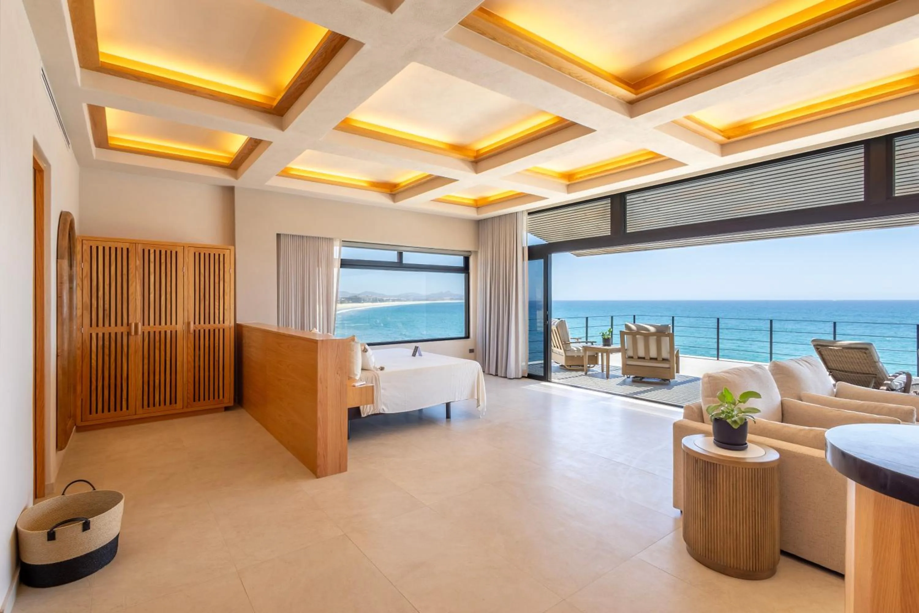 Bedroom in Cabo Break Hotel