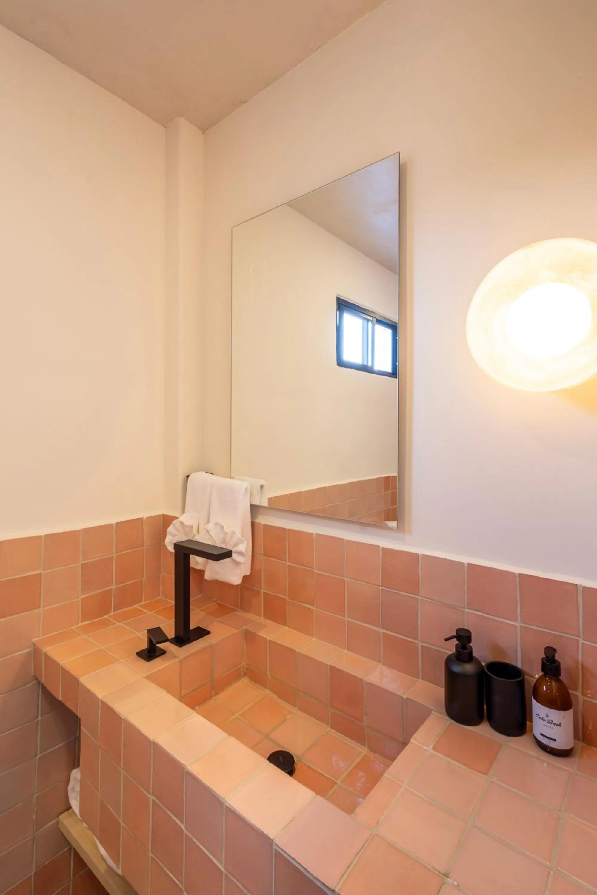 Bathroom in Cabo Break Hotel