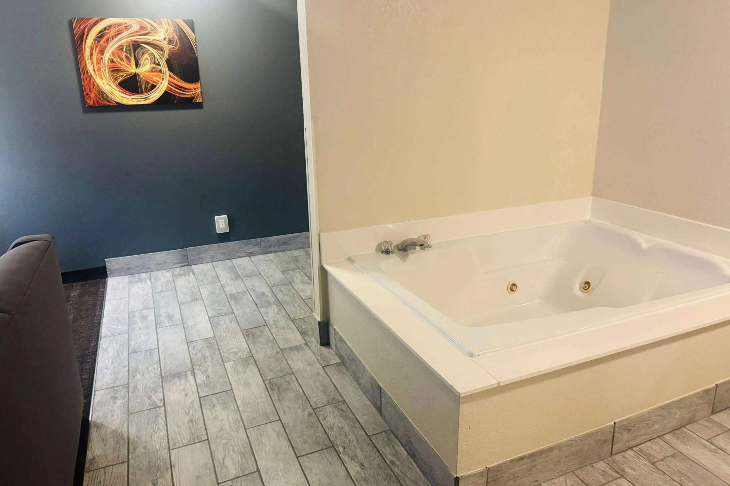 Bathroom in Baymont by Wyndham Chester IL